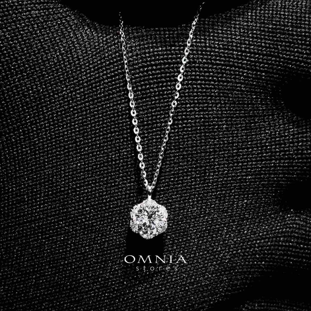 Omnia Atiqa White Pendant Necklace in 92.5 Silver with High-Quality Moissanite Stones - OMNIASTORES UAE