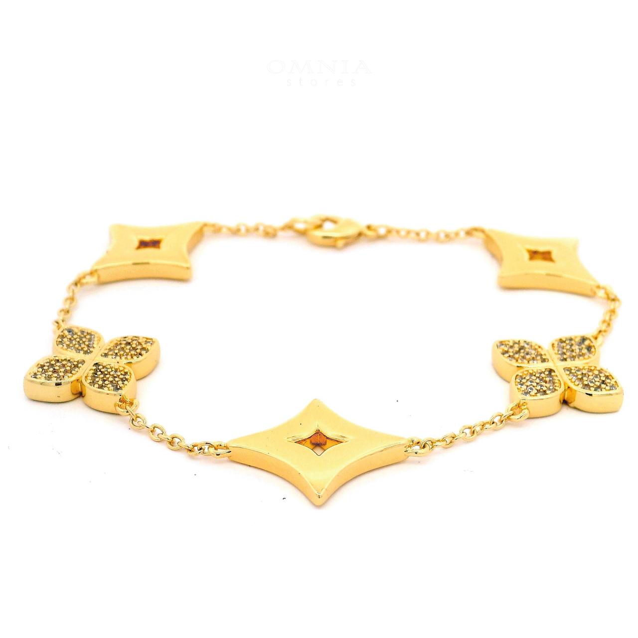 Omnia Golden Clove Bracelet with High-Quality Simulated Diamonds 18k Gold Plated - OMNIASTORES UAE