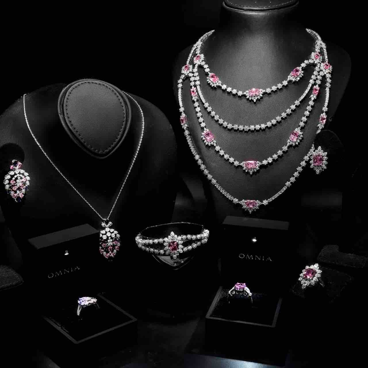 Razan Bundle Pink Set - OMNIASTORES UAE