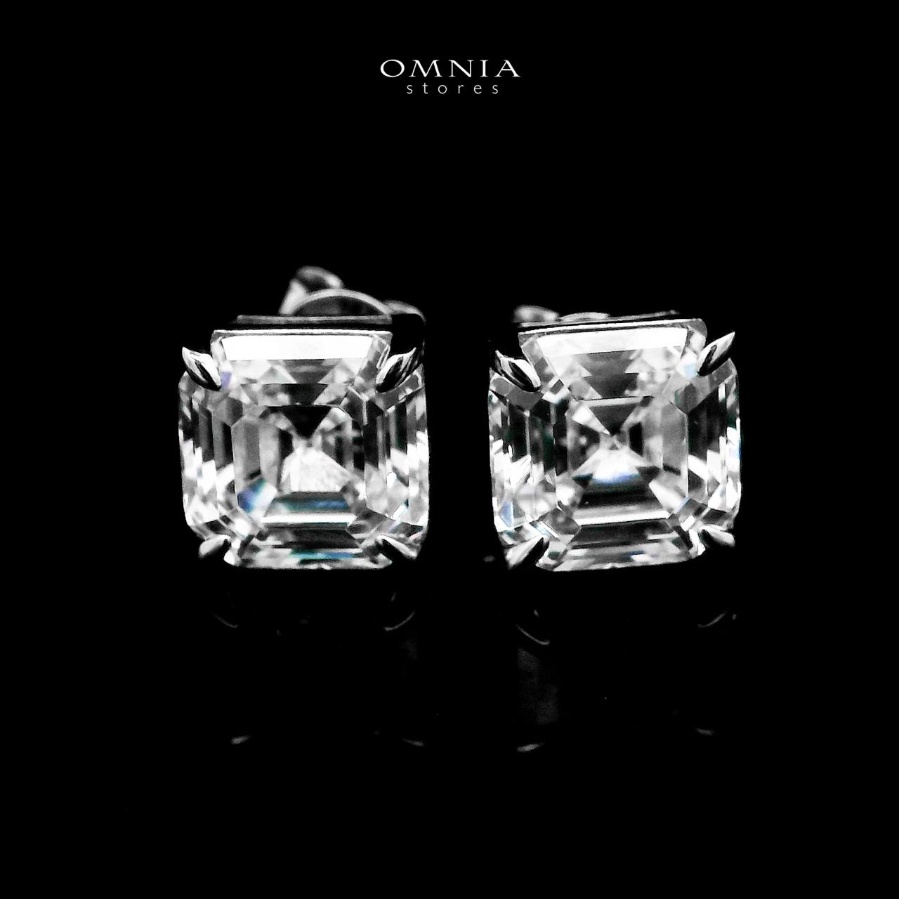 Minoo White Square Stud Earrings In 925 Silver Certified High Quality Lab Grown Stones - OMNIASTORES UAE
