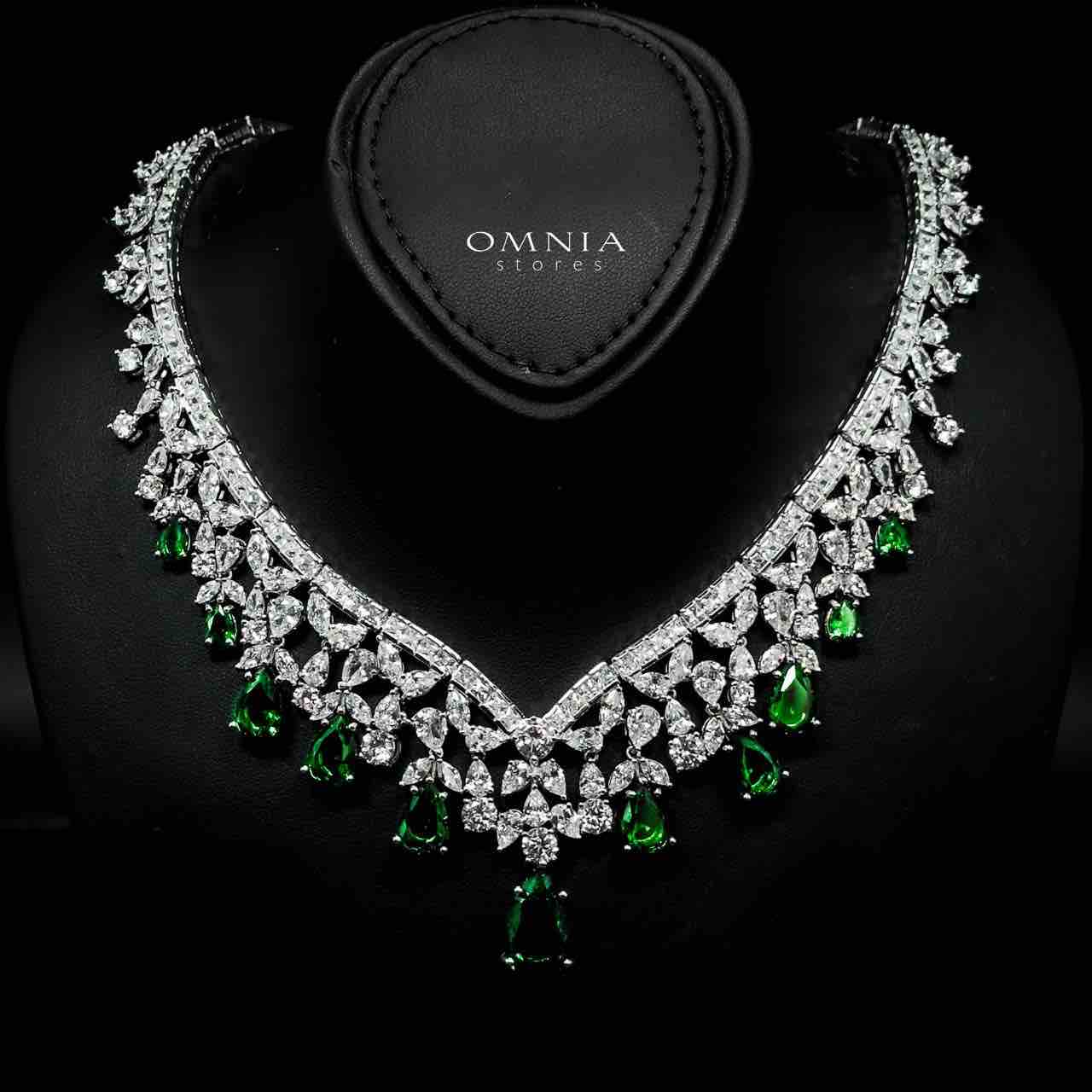 Omnia Princess Bridal Full Set with Pear-Cut White And Green High-Quality Simulated Diamonds Rhodium Plated - OMNIASTORES UAE
