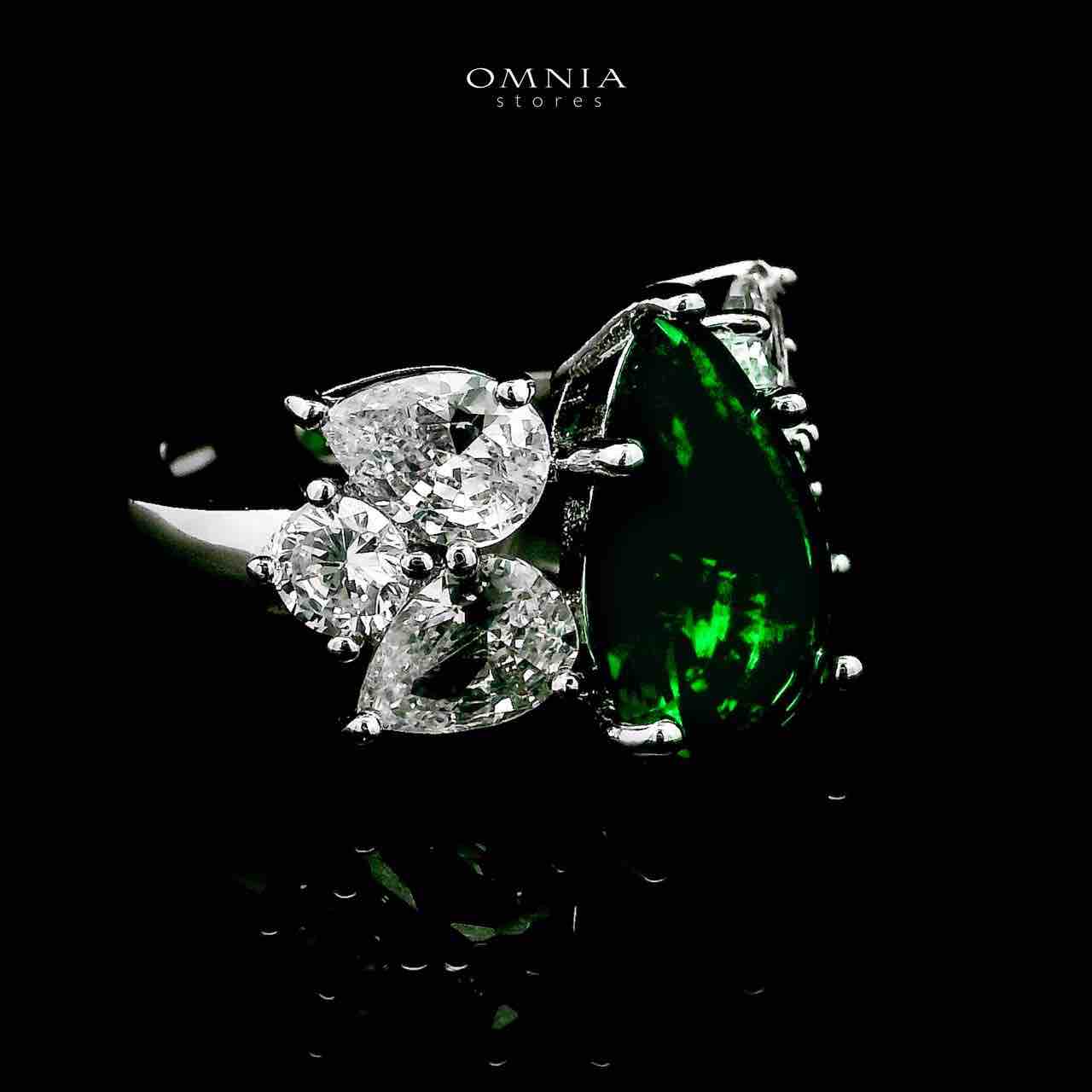 Omnia Princess Bridal Full Set with Pear-Cut White And Green High-Quality Simulated Diamonds Rhodium Plated - OMNIASTORES UAE