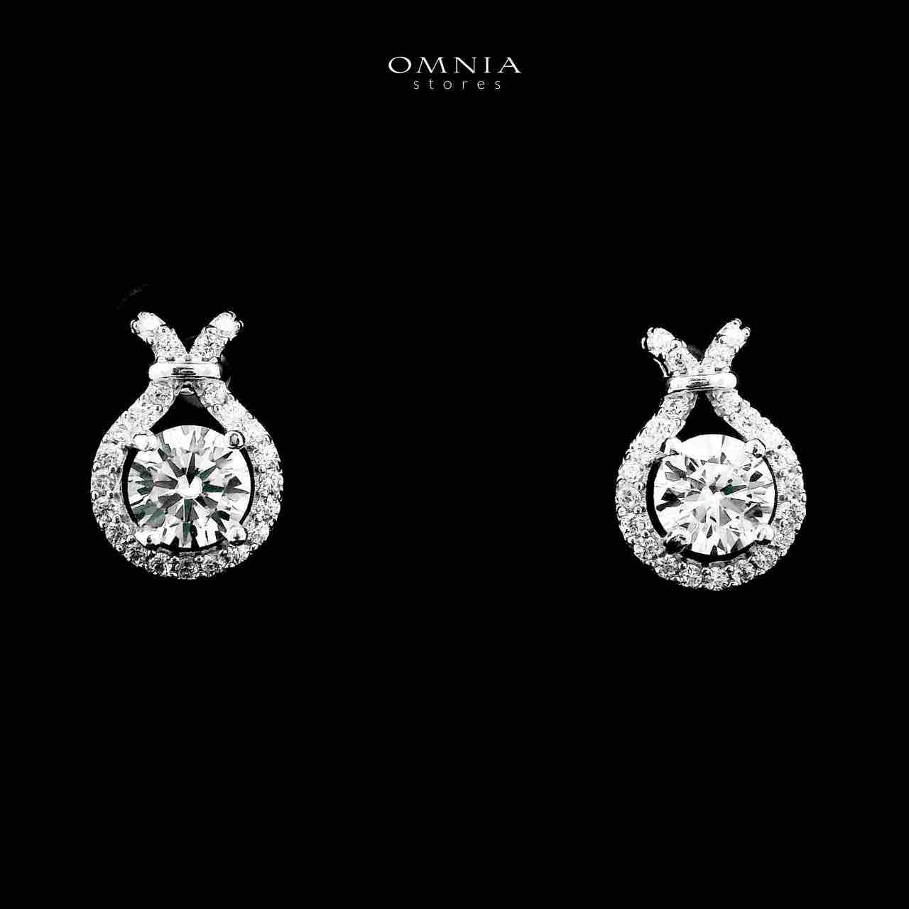 Omnia Shaqraa Silver Necklace and Earrings Set in 925 Silver with High-Quality White Ice Cut Stones - OMNIASTORES UAE