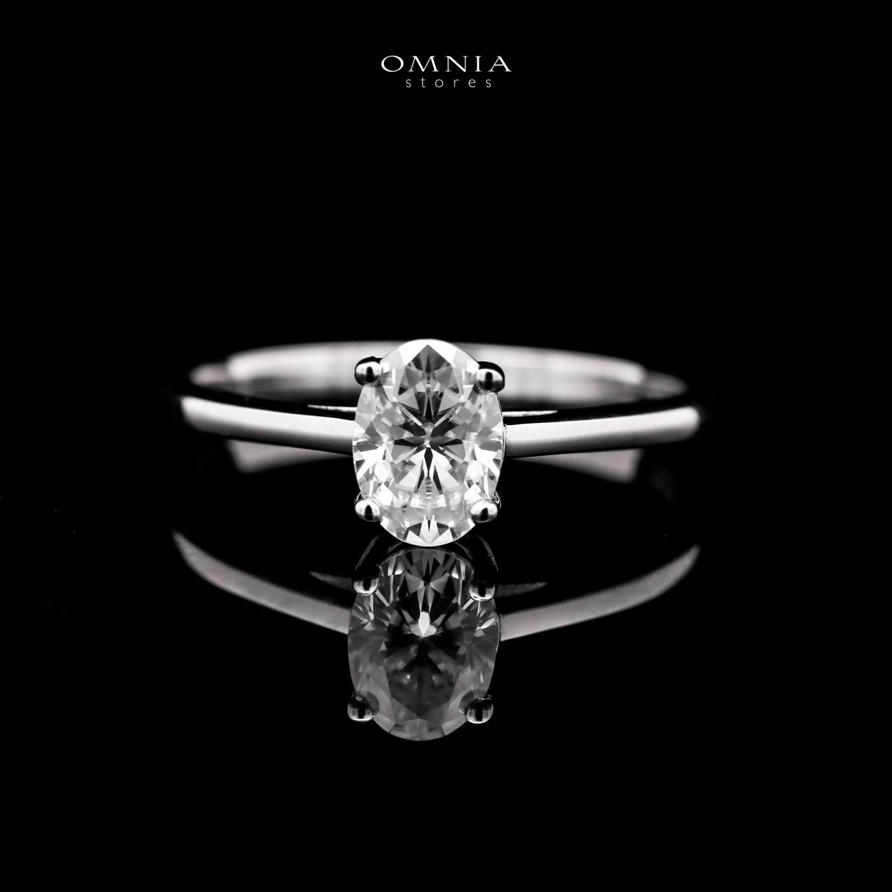Omnia Veloura Classic Design Silver Ring 925 Silver in GRA Certified High Quality White Moissanite Stone - OMNIASTORES UAE