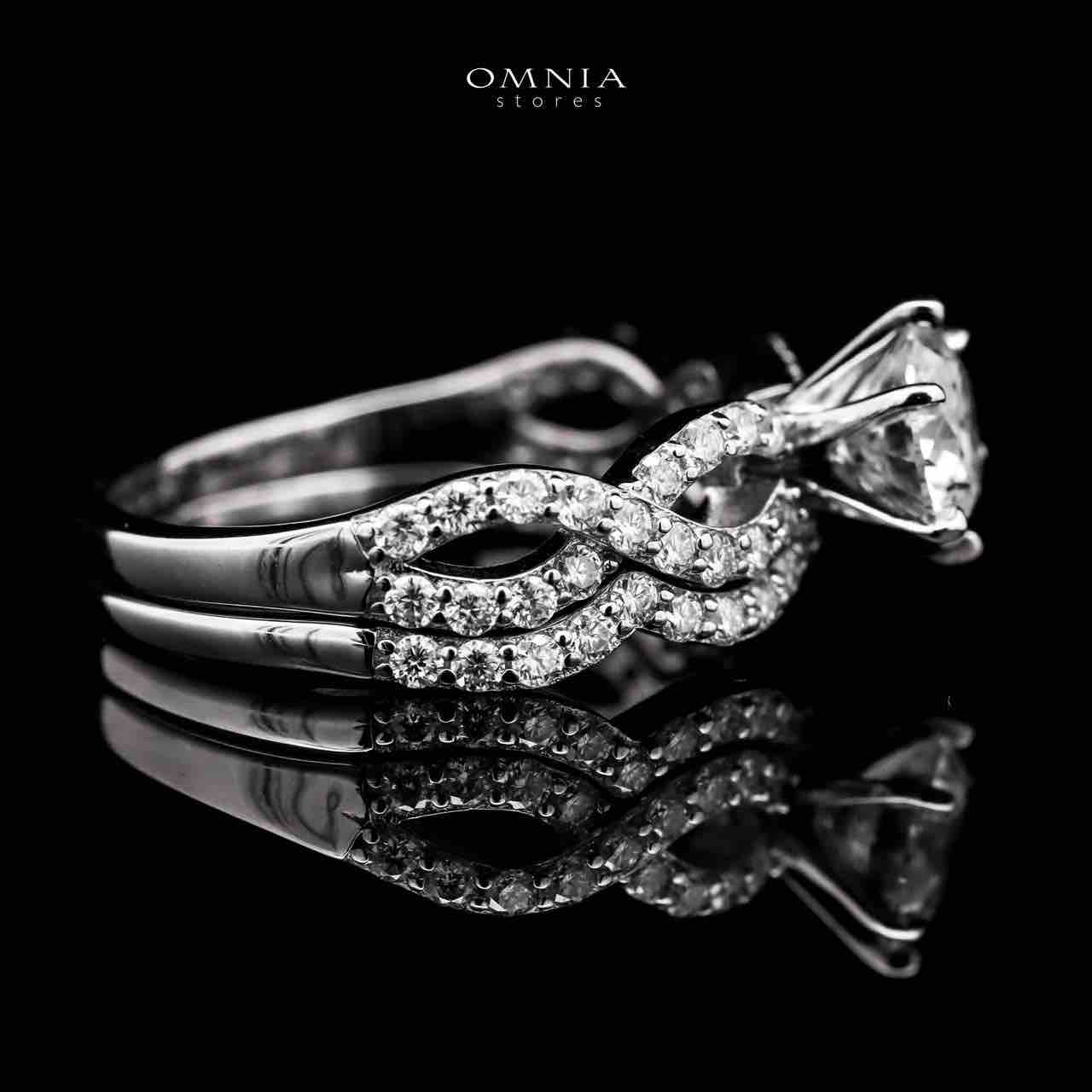 Omnia Zephira Silver Ring 925 Silver in GRA Certified High Quality White Moissanite Stone - OMNIASTORES UAE