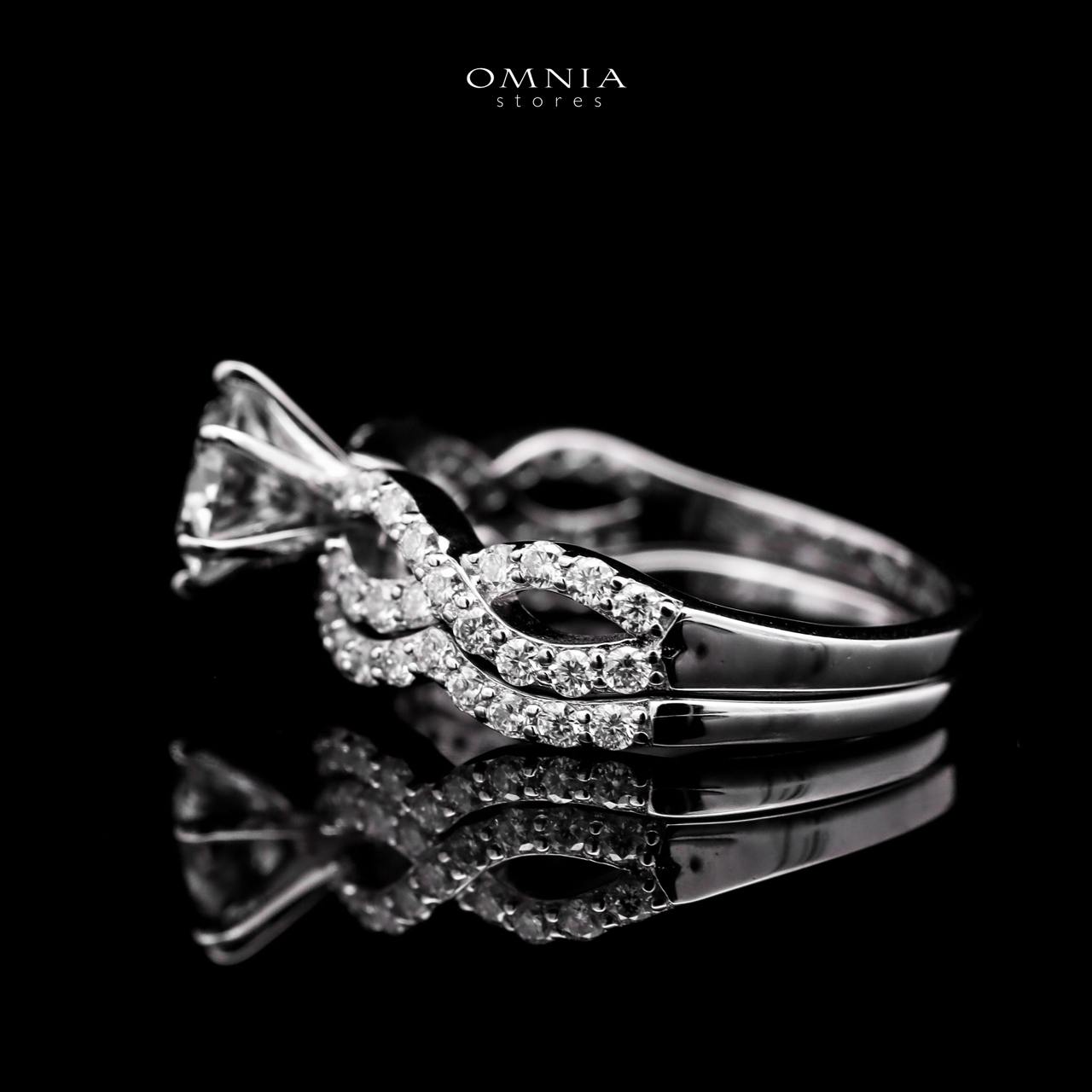 Omnia Zephira Silver Ring 925 Silver in GRA Certified High Quality White Moissanite Stone - OMNIASTORES UAE