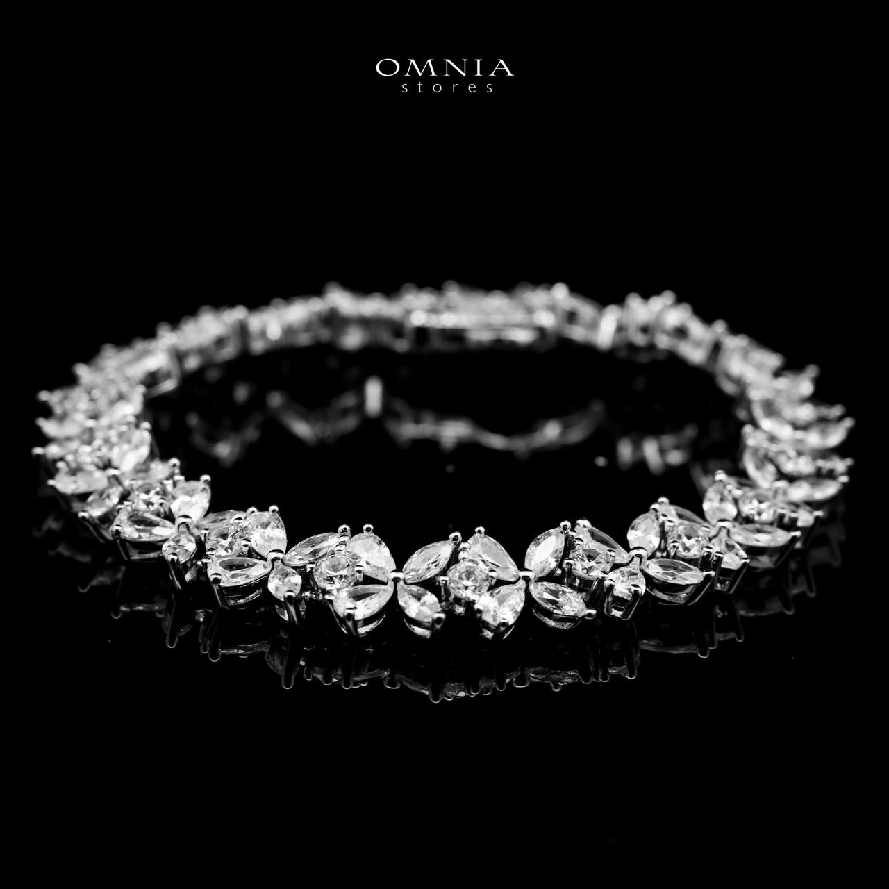 Omnia Lazina Silver Bracelet in 925 Silver with High-Quality White Simulated Diamonds - OMNIASTORES UAE