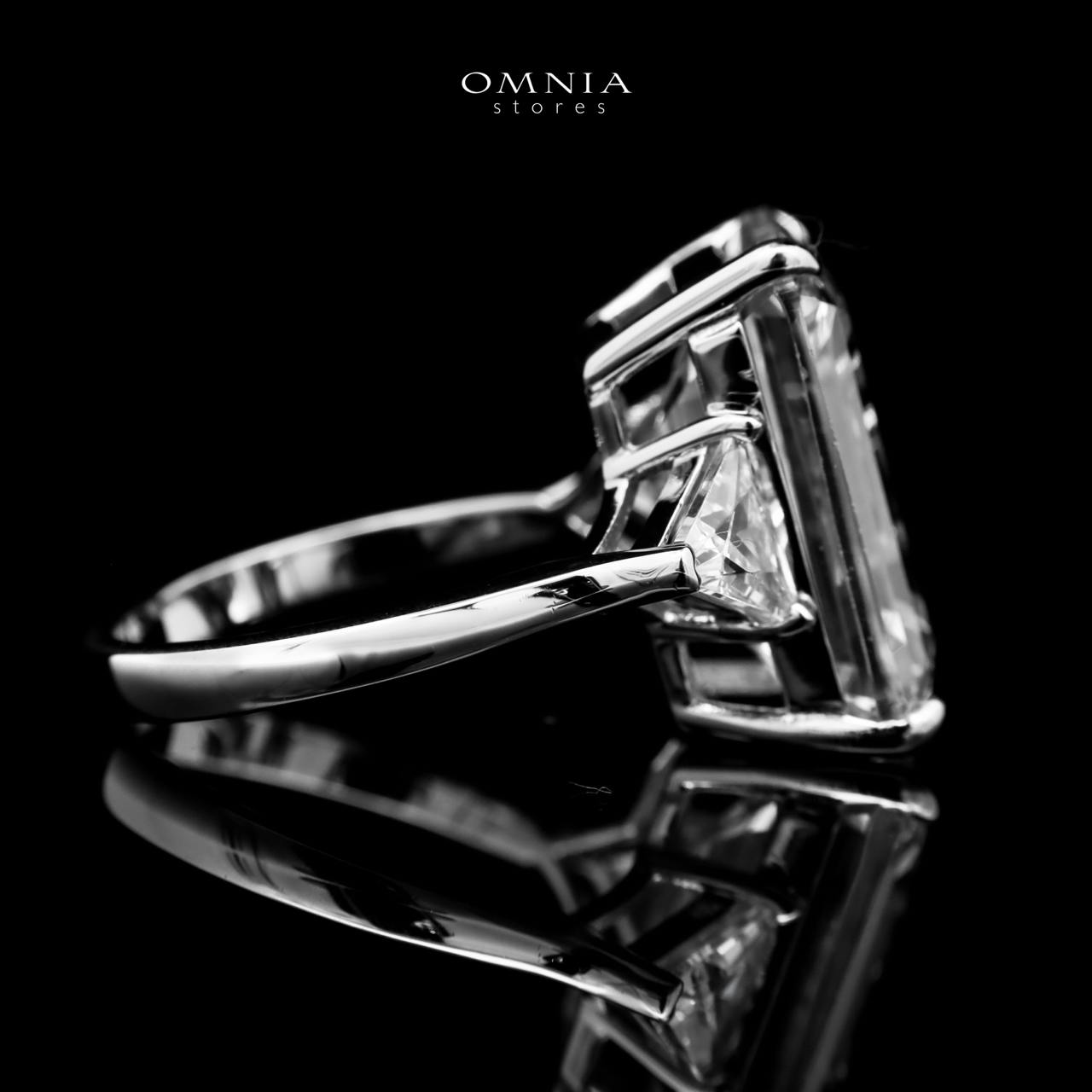 Omnia Darine white Ring 92.5 Silver in High Quality Simulated Diamonds - OMNIASTORES UAE