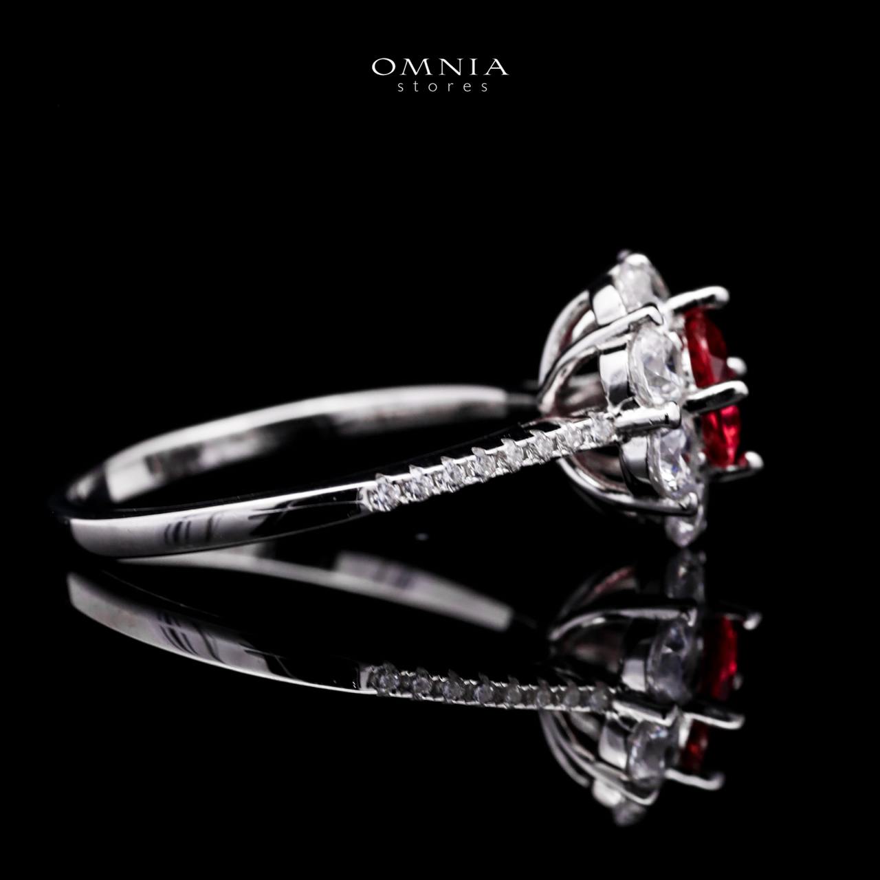 Omnia Mashael Flower Cut Ring in 92.5 Silver with High Quality Simulated Diamonds - OMNIASTORES UAE