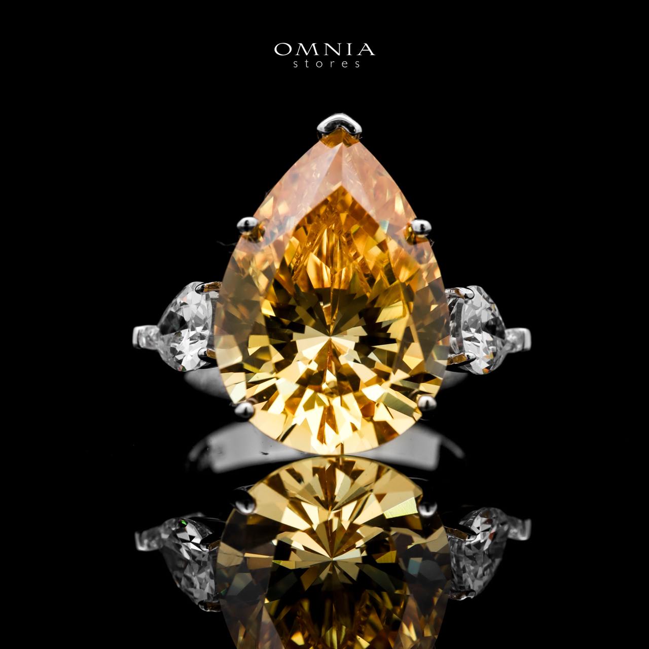 Omnia Carima Light Yellow Ring 2.00 Carat in 925 Silver High Quality Simulated Diamonds - OMNIASTORES UAE