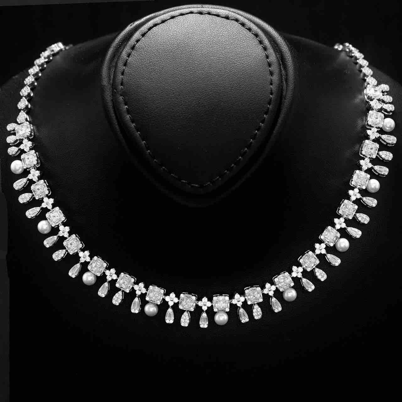 Omnia Zuhayra Bridal Full Set in 925 Silver with High-Quality White Zircon Stones - OMNIASTORES UAE