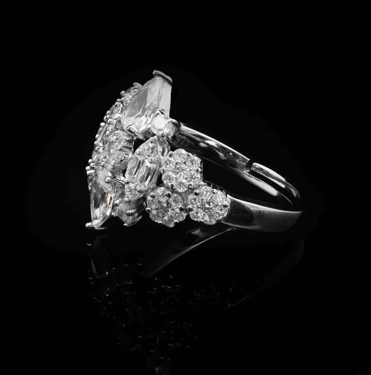 Omnia Syla White Bridal Full Set in 925 Silver with High Quality Simulated Diamonds - OMNIASTORES UAE