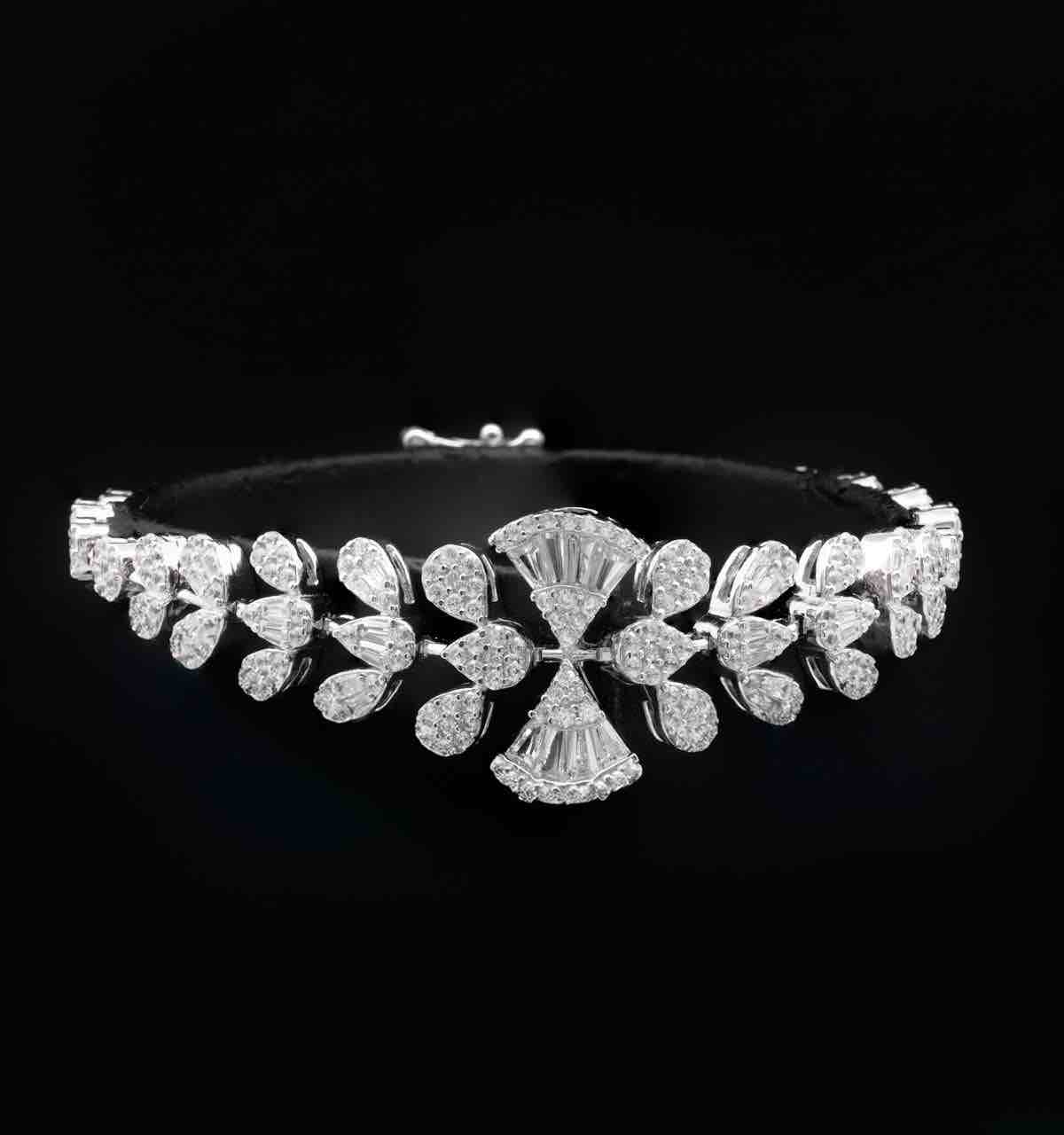 Omnia Rimal White Bridal Full Set in 925 Silver with High Quality Simulated Diamonds - OMNIASTORES UAE