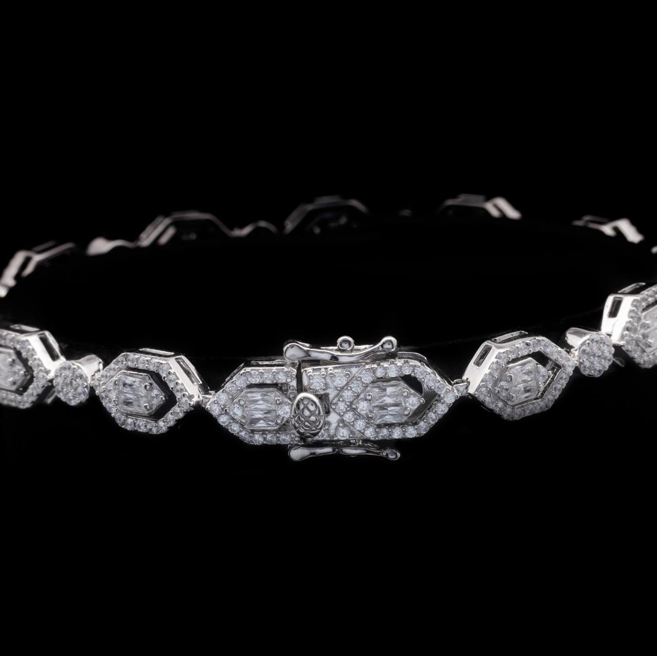 Omnia Rabab White Bracelet in 925 Silver with High Quality Simulated Diamonds - OMNIASTORES UAE
