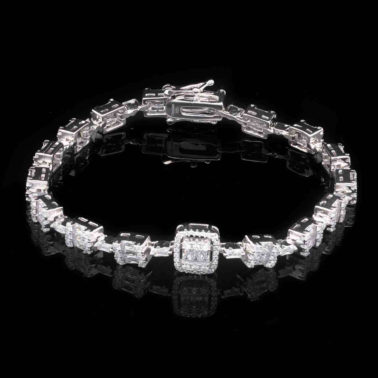Omnia Najla White Bracelet in 925 Silver with High Quality Simulated Diamonds - OMNIASTORES UAE