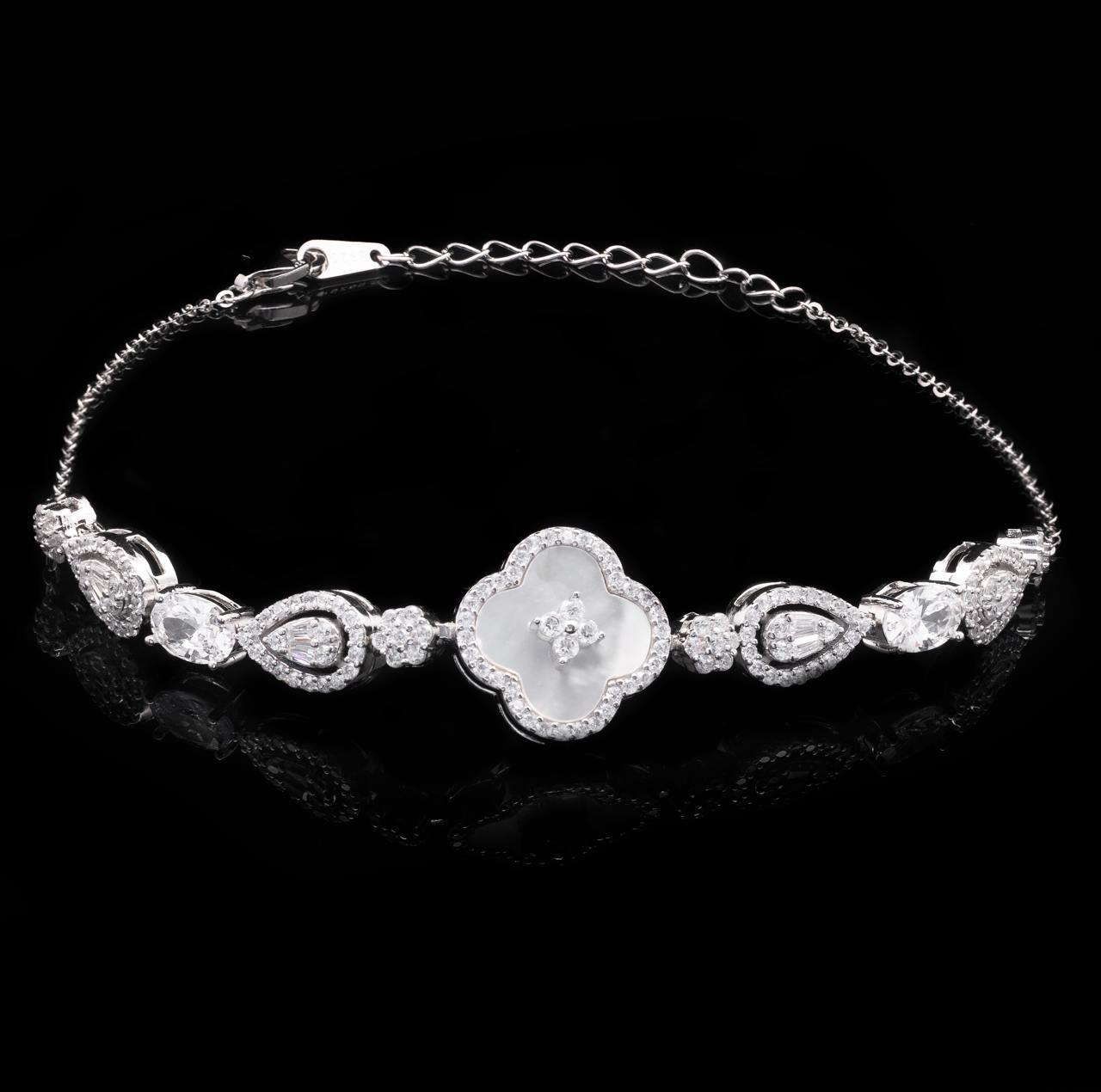 Omnia Anisa White Bracelet in 925 Silver with High Quality Simulated Diamonds - OMNIASTORES UAE