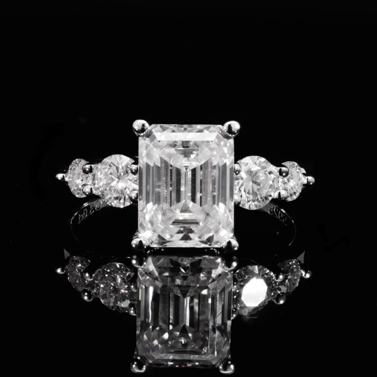 Omnia Nahlah White Ring 925 Silver High Quality GRA Certifited High Quality Moissanite Stone 3CT