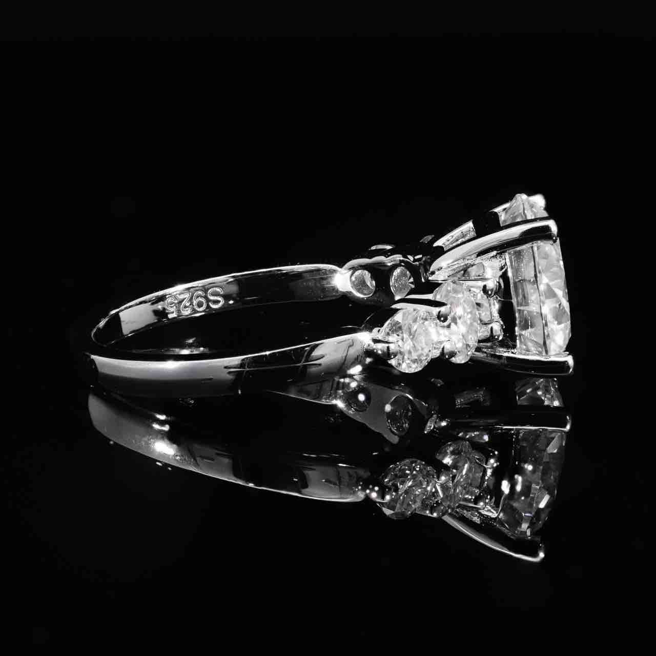 Omnia Thamar White Ring 925 Silver High Quality GRA Certifited High Quality Moissanite Stone 3CT