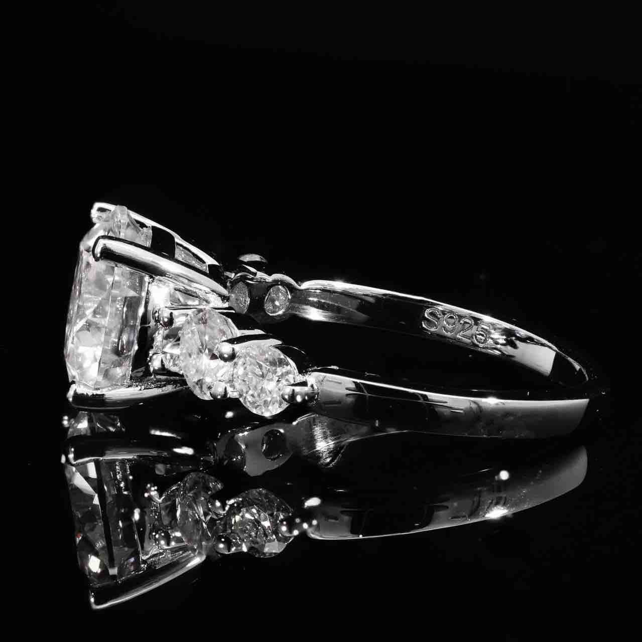 Omnia Thamar White Ring 925 Silver High Quality GRA Certifited High Quality Moissanite Stone 3CT