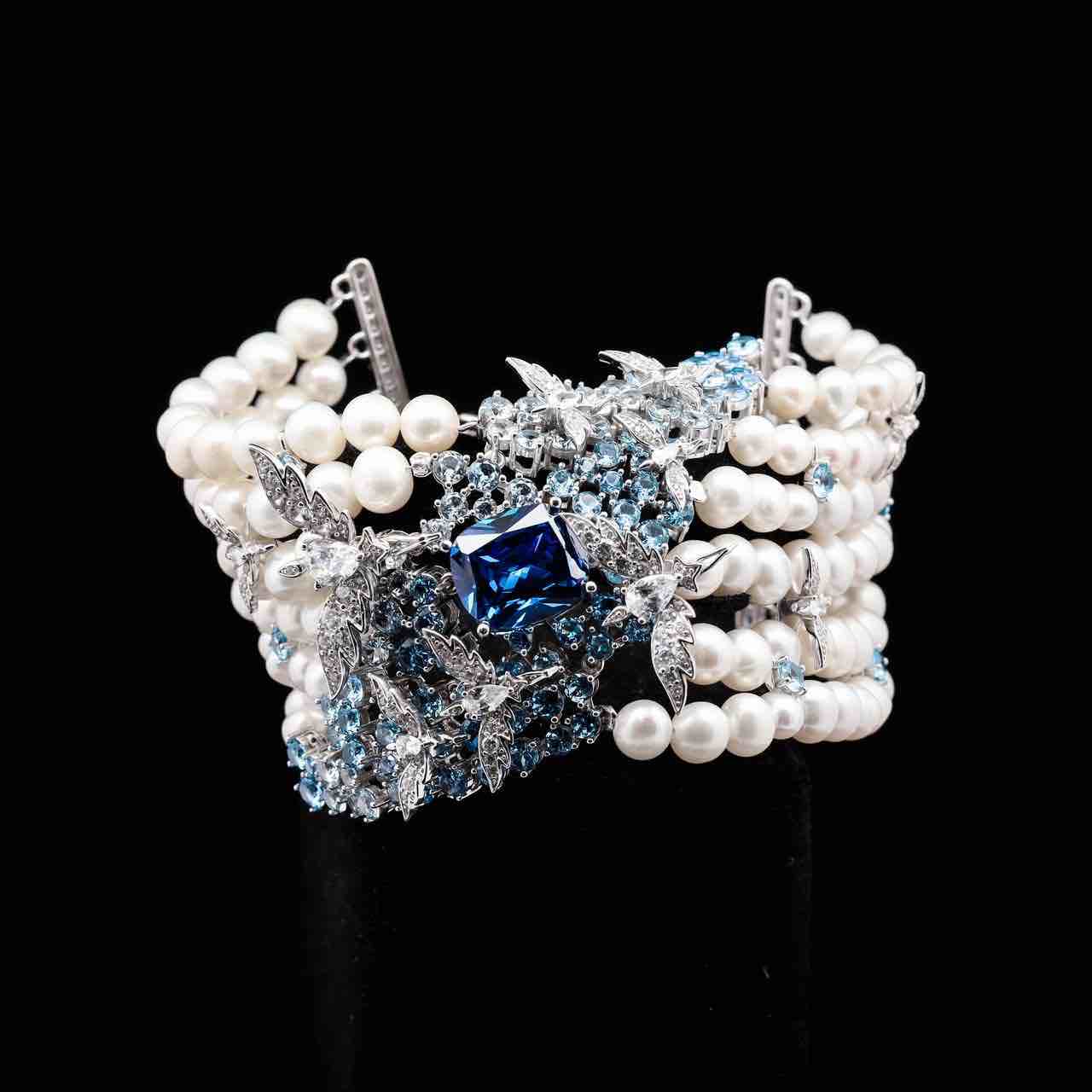 Omnia Blue Butterfly Pearl Necklace and Bracelet Set in 92.5 Silver with High Quality Simulated Diamonds