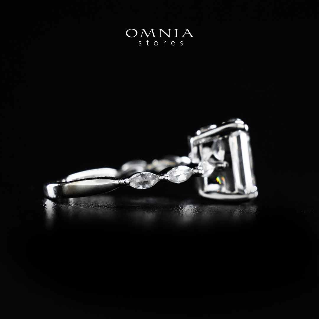 Omnia Azka White Silver Ring In 925 Silver High Quality Certified Lab Crafted Stones