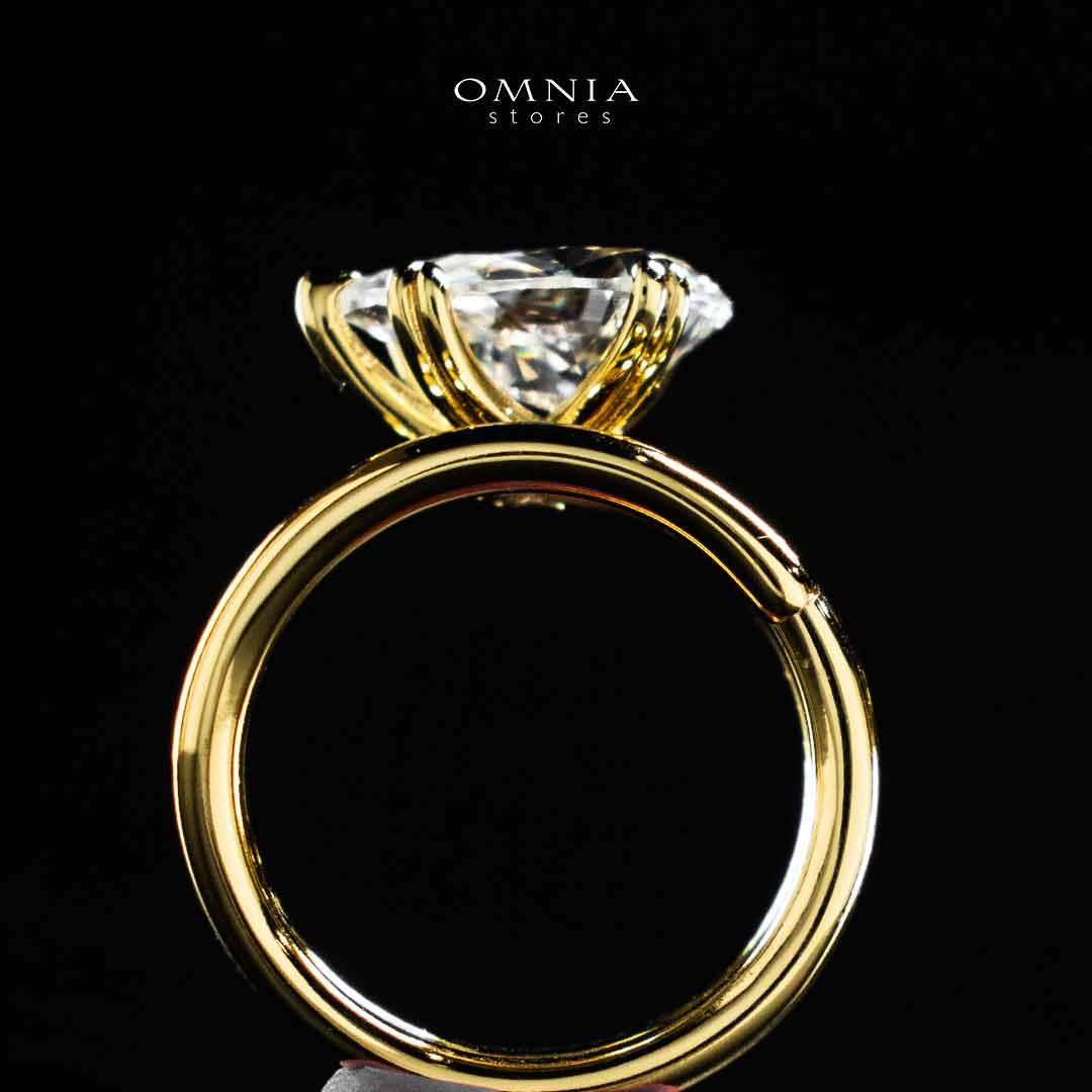 Omnia Nabeela White Golden Ring In 925 Silver High Quality Certified Lab Crafted Stones