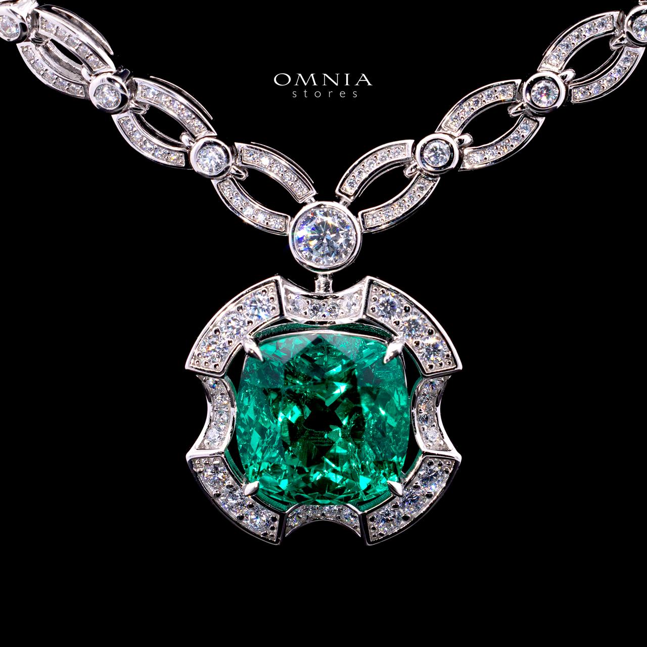 Rita Green Center Stone Necklace with Certified Premium Simulated Diamonds in 925 Sterling Silver