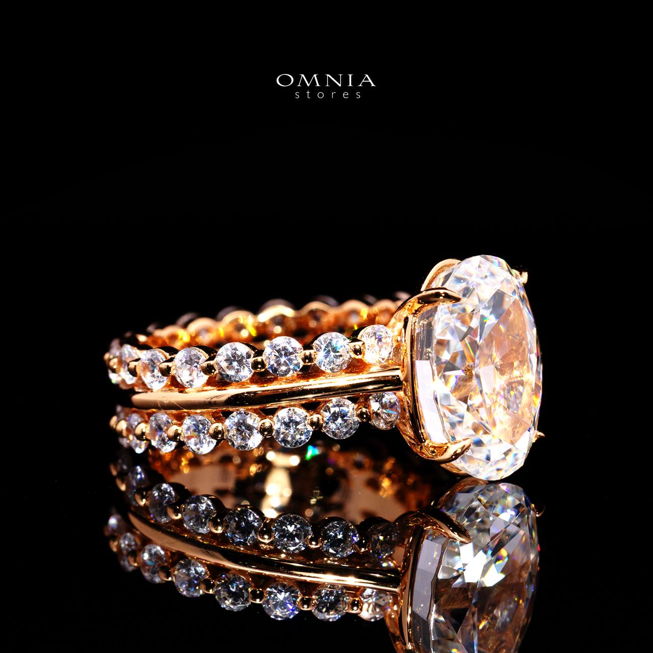 Carlotta Gold Ring with Certificate | High-Quality Premium Simulated Diamonds in 925 Sterling Silver