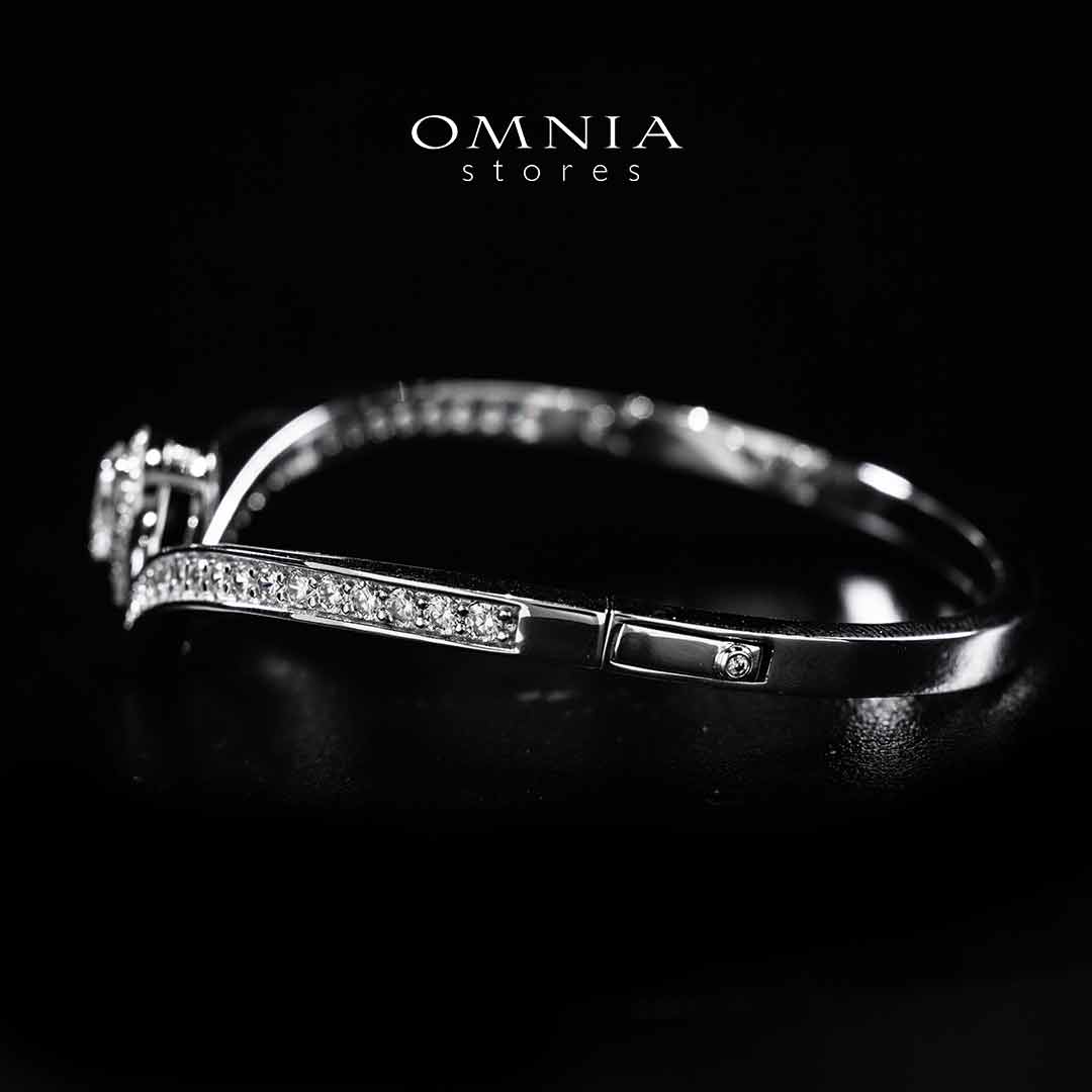Omnia Asiyah Silver Bangle In 925 Silver High Quality Certified Lab Crafted Stones
