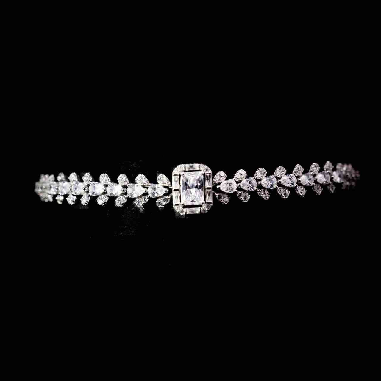 Omnia Husn White Bridal Full Set in 925 Silver High Quality Simulated Diamonds