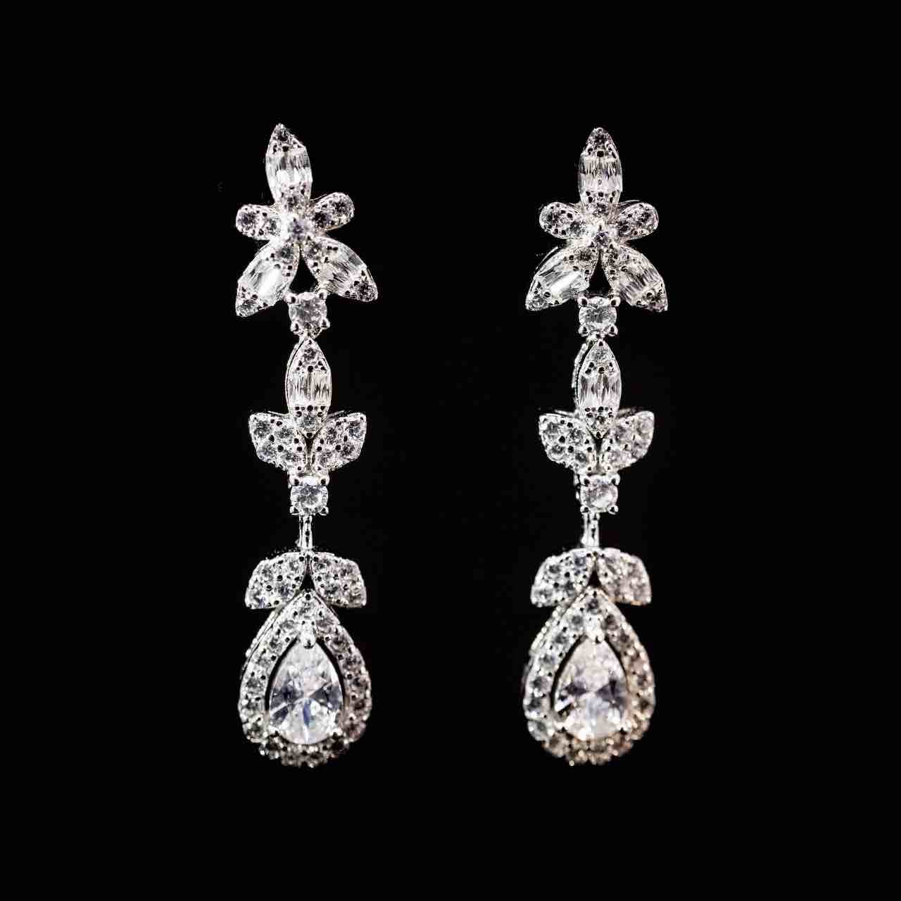 Omnia Kaamla White Bridal Full Set in 925 Silver High Quality Simulated Diamonds