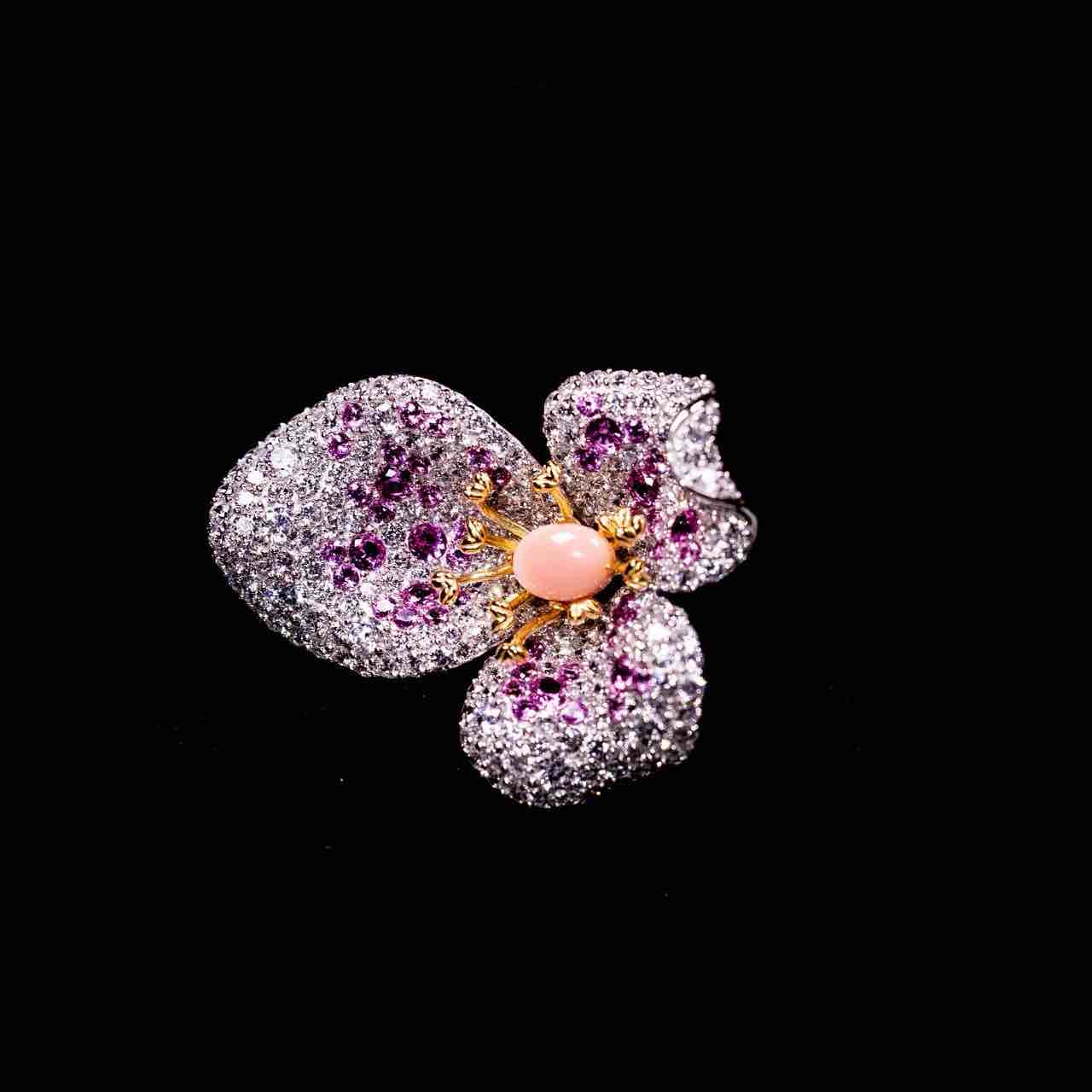 Omnia Musheera Pink Coral Flower Silver brooch in 925 Silver High Quality Pink Simulated Diamonds Stones