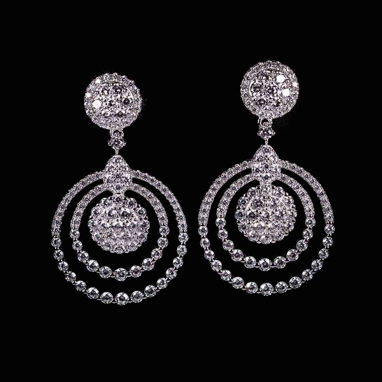 Omnia Rafeea White Silver Drop Earrings In 925 Silver High Quality Certified Lab Crafted Stones