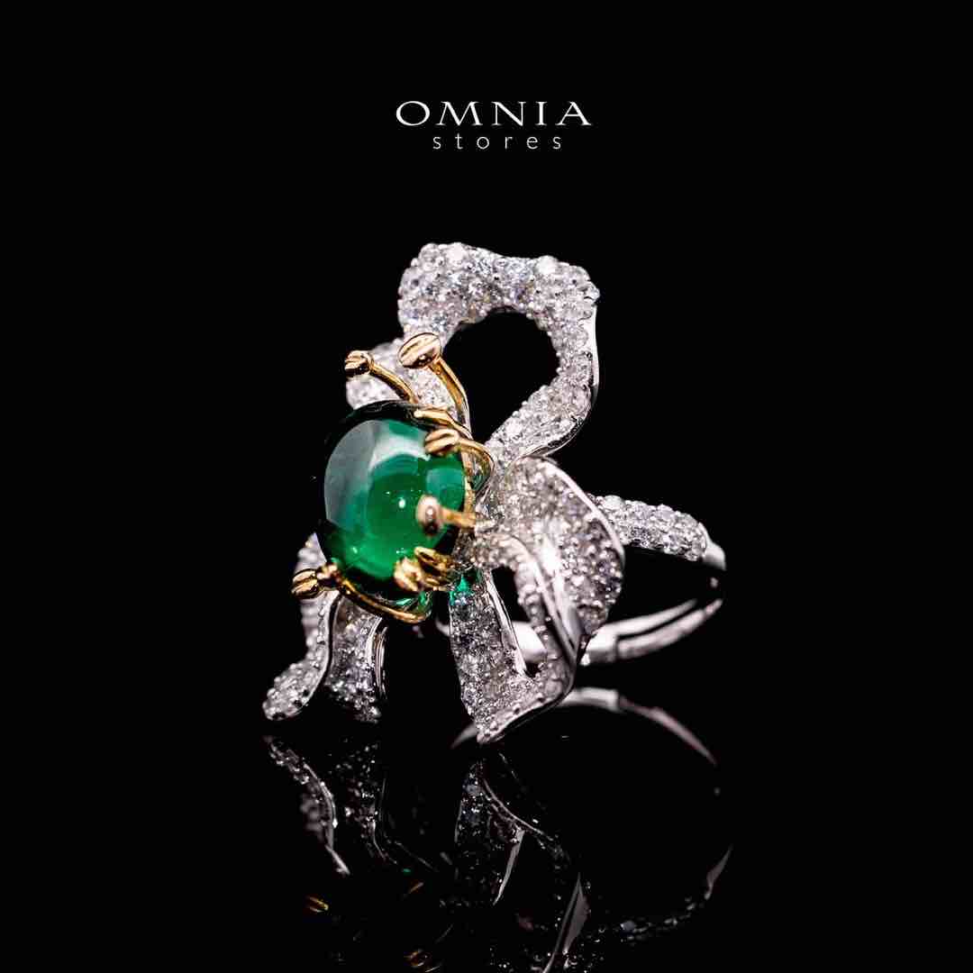 Omnia Zeenat Green and White Flower Silver Ring in 925 Silver High Quality Simulated Diamonds Stones - OMNIASTORES UAE
