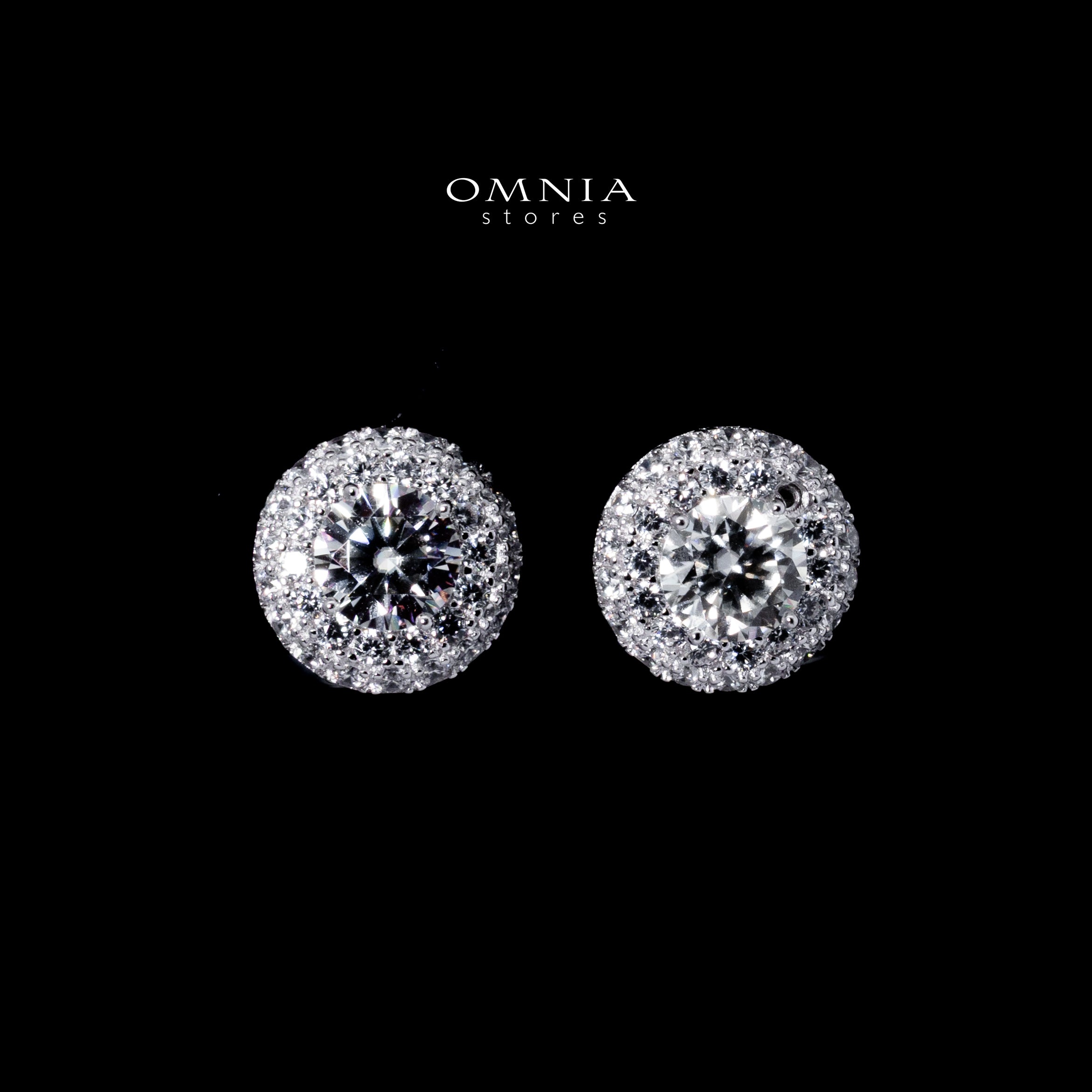 Omnia Badia White Round Stud Earrings Set in 925 Silver with High-Quality Moissanite Stones