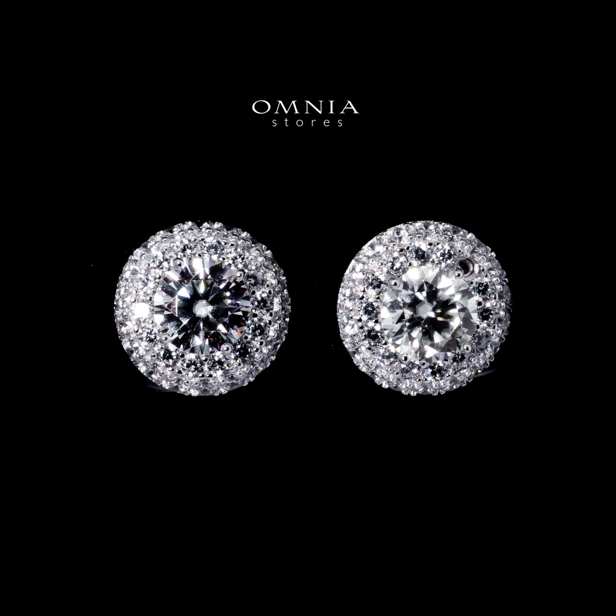 Omnia Badia White Round Stud Earrings Set in 925 Silver with High-Quality Moissanite Stones