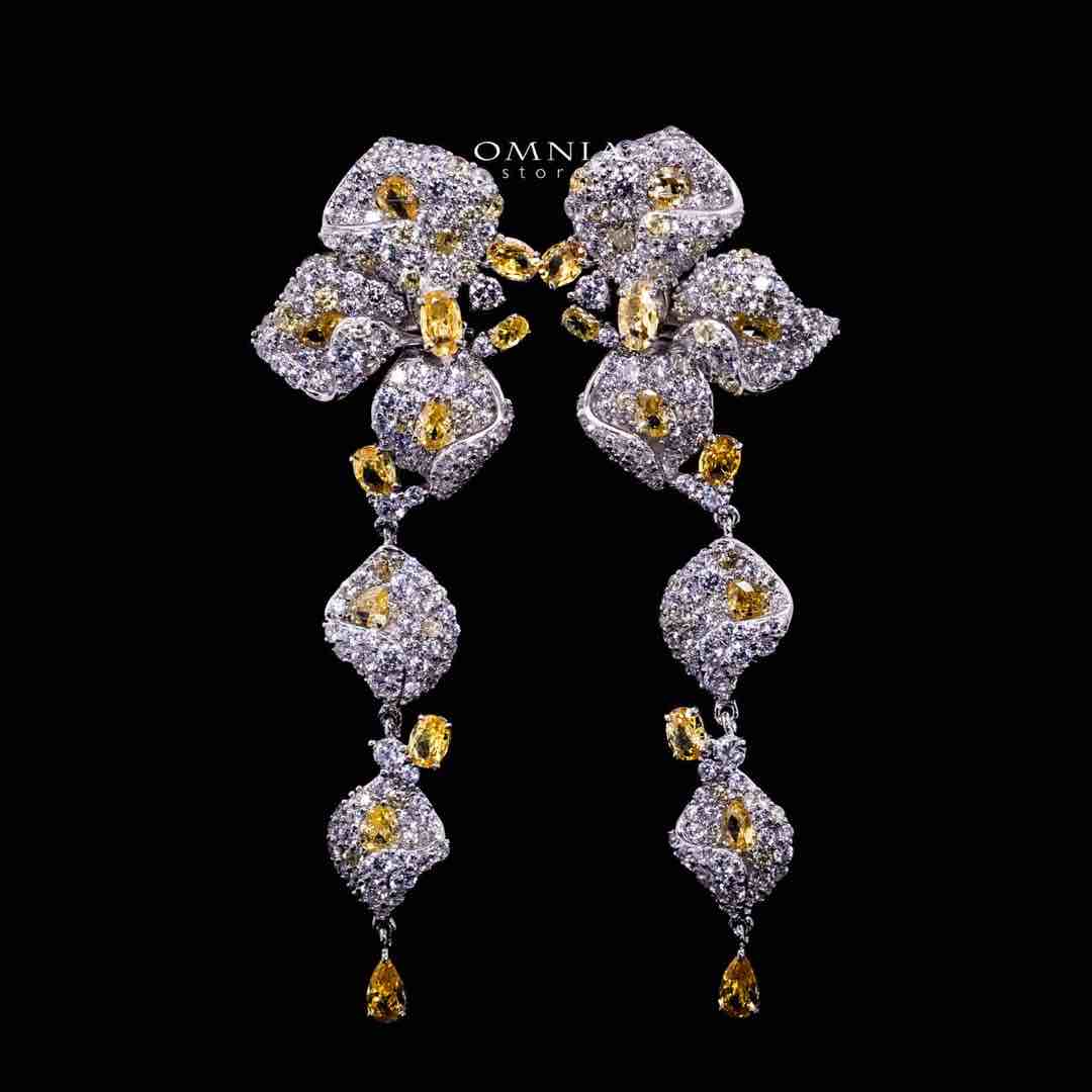 Omnia Ilyana Yellow & White Leaf Silver Clip Earings in 925 Silver with High Quality Simulated Diamonds