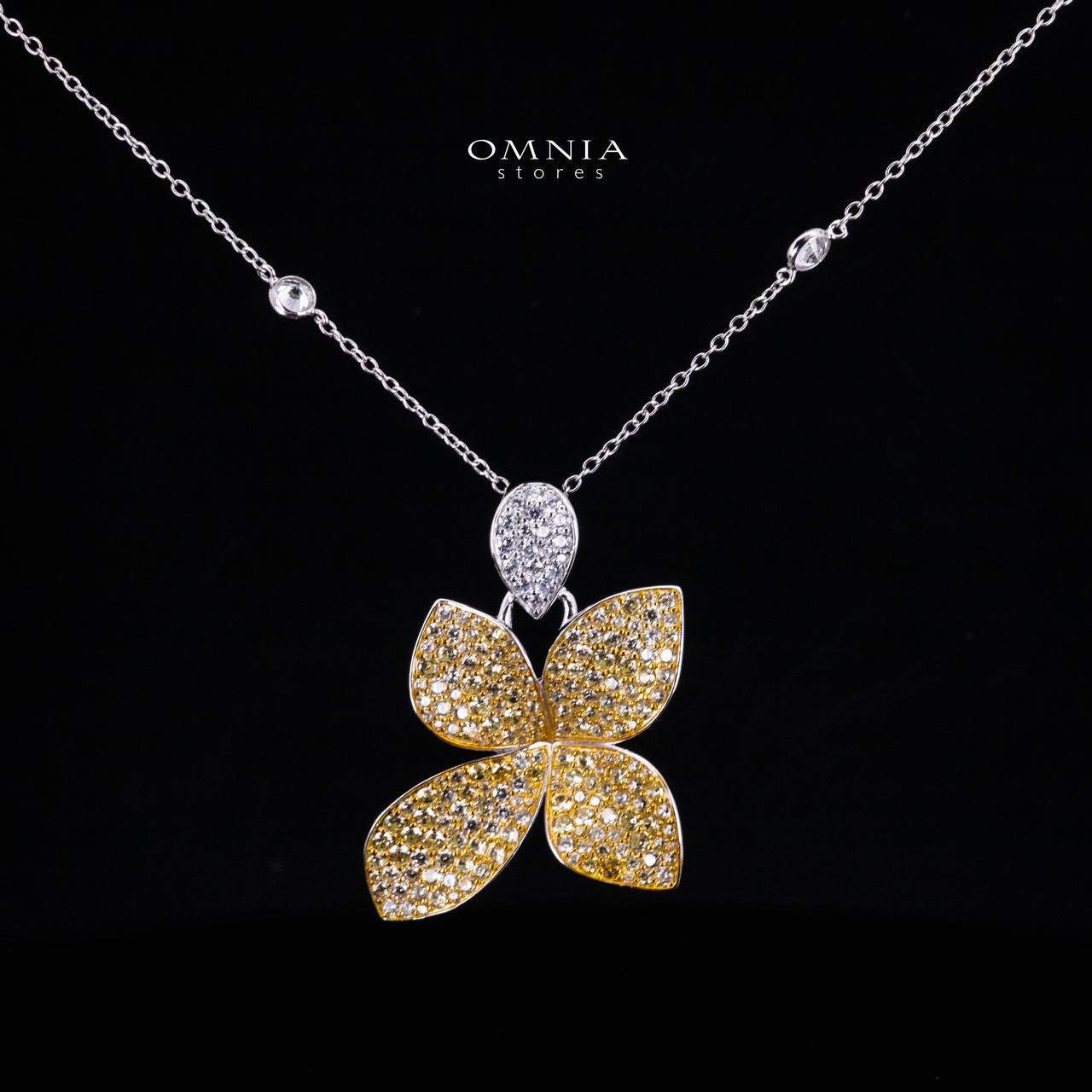 Omnia Dayana Gold and Silver Pendant Necklace in 925 Silver In High Quality Simulated Diamonds