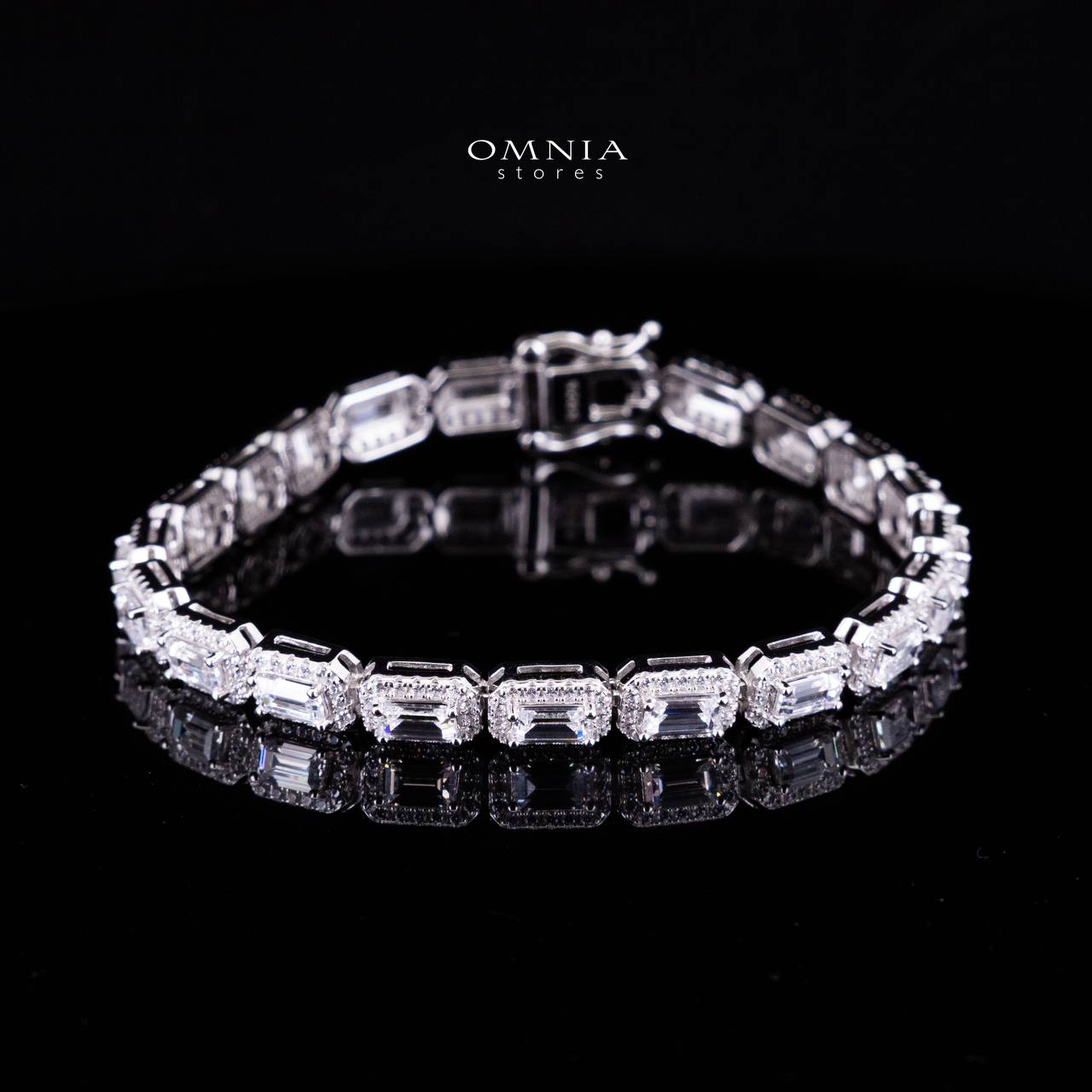 Omnia Afrah Silver Bracelet in 925 Silver High Quality Simulated Diamonds