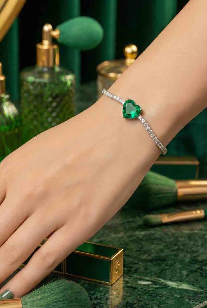 Omnia Louise Green Bracelet In 92.5 Silver High Quality Simulated Diamonds