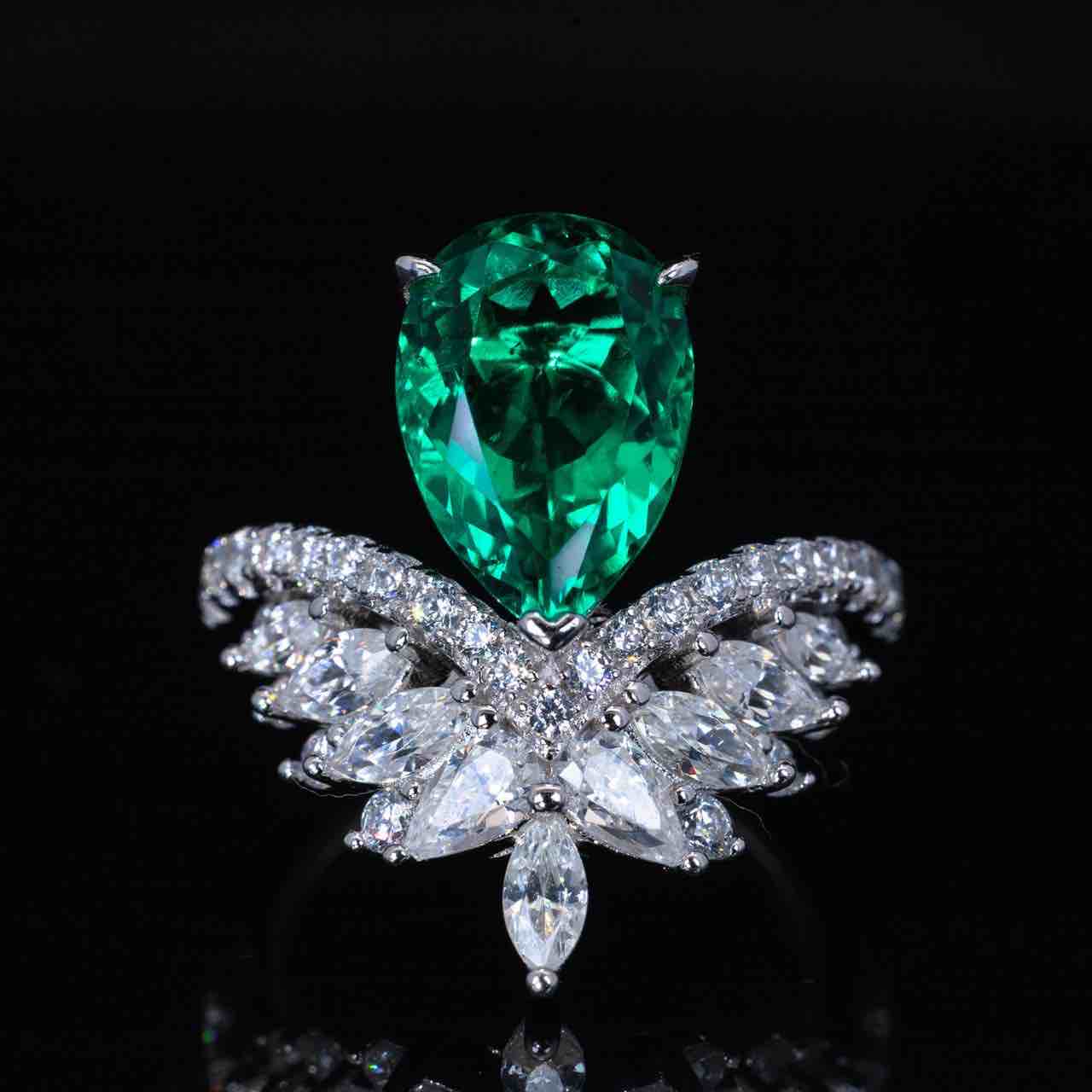 Omnia Alyka Green Pear Cut Ring With High Quality Certified Lab Crafted Stones In 925 Silver