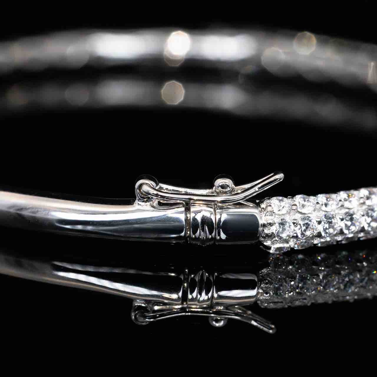 Omnia Zenah White Bangle With High Quality Simulated Diamonds in 925 Silver