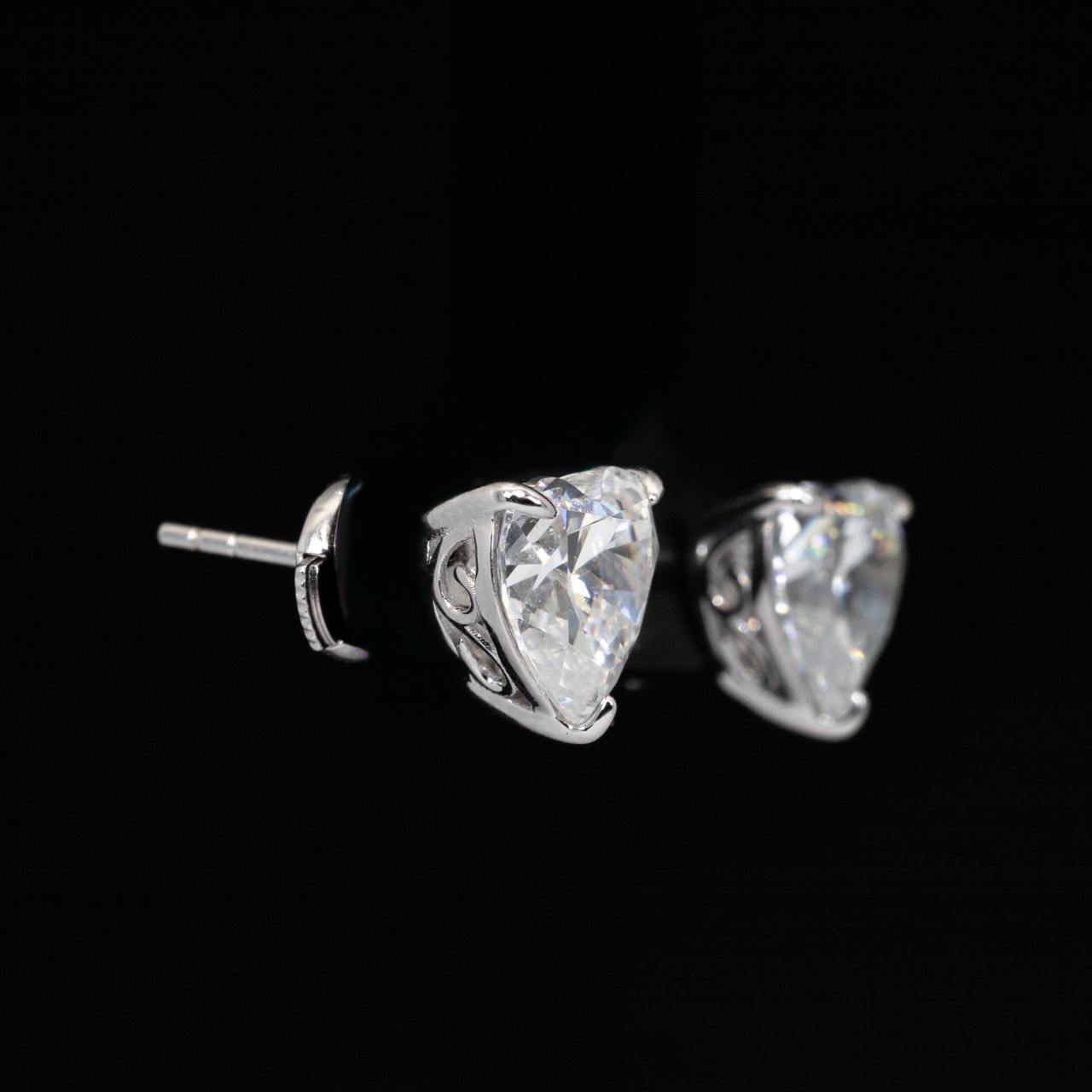 Omnia Nabia White Heart Earrings With High Quality Certified Lab Crafted Stones In 925 Silver