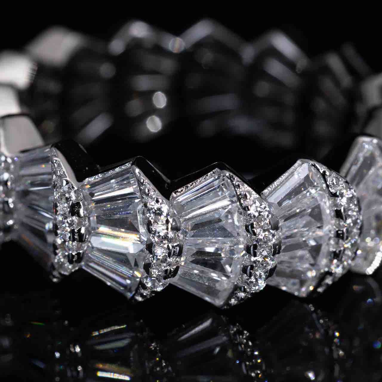 Omnia Mia White Ring With High Quality Simulated Diamonds In 925 Silver