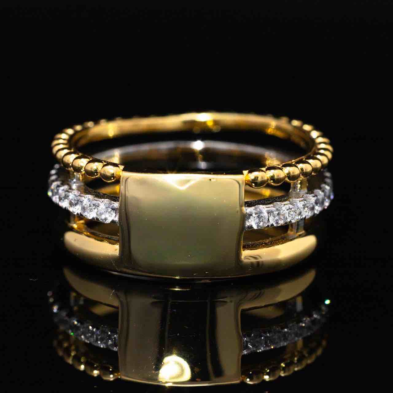 Omnia Leen Gold Ring With High Quality Simulated Diamonds In 925 Silver