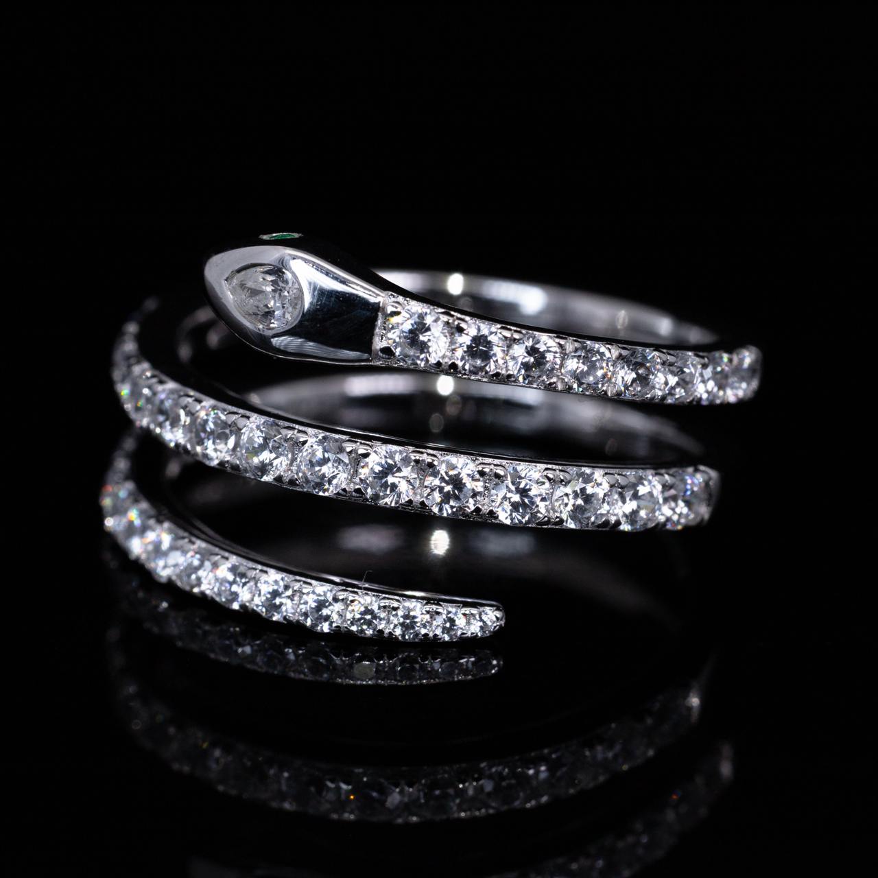 Omnia Sidra White Ring With High Quality Simulated Diamonds In 925 Silver