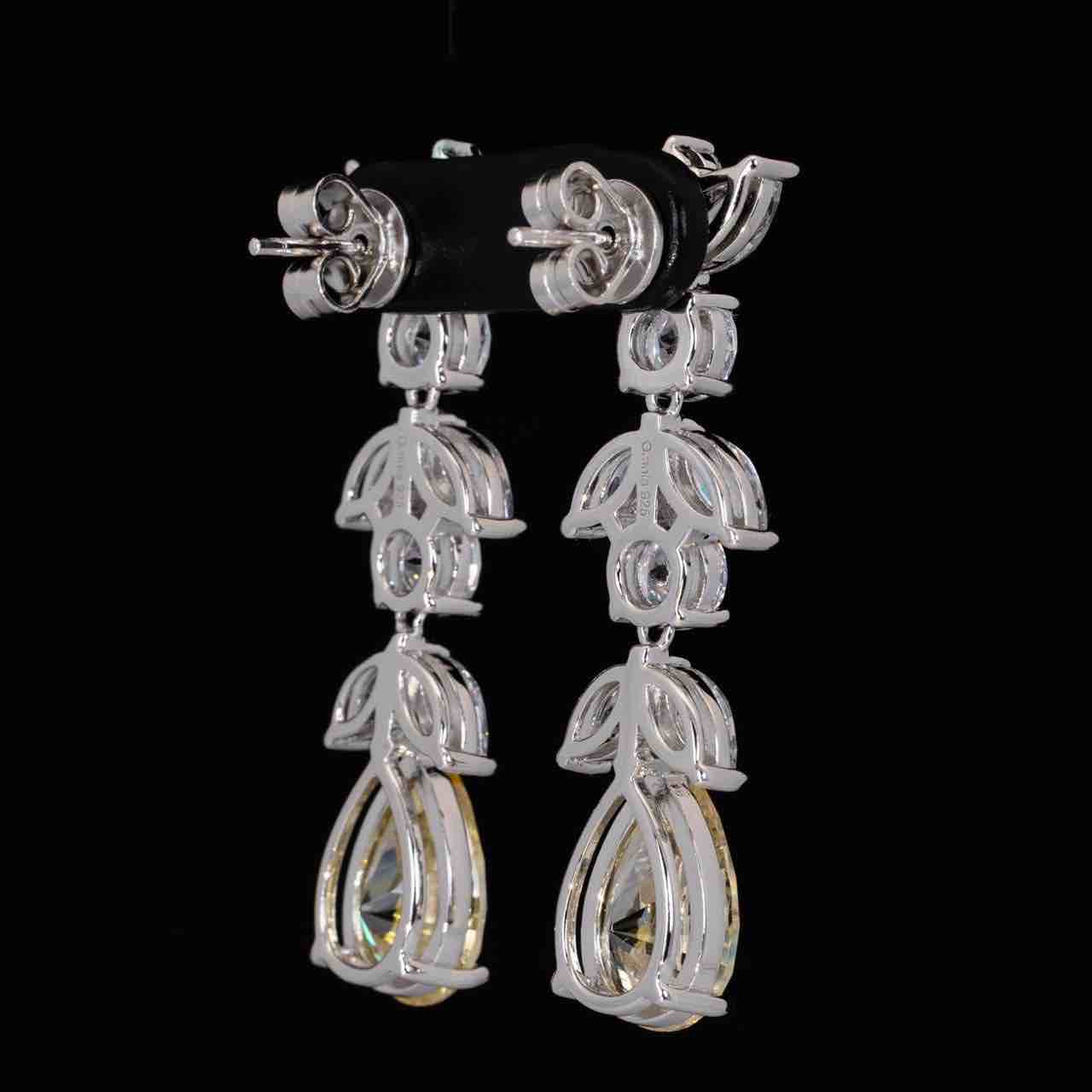 Omnia Dia White and Yellow Drop Earrings With High Quality Simulated Diamonds In 925 Silver