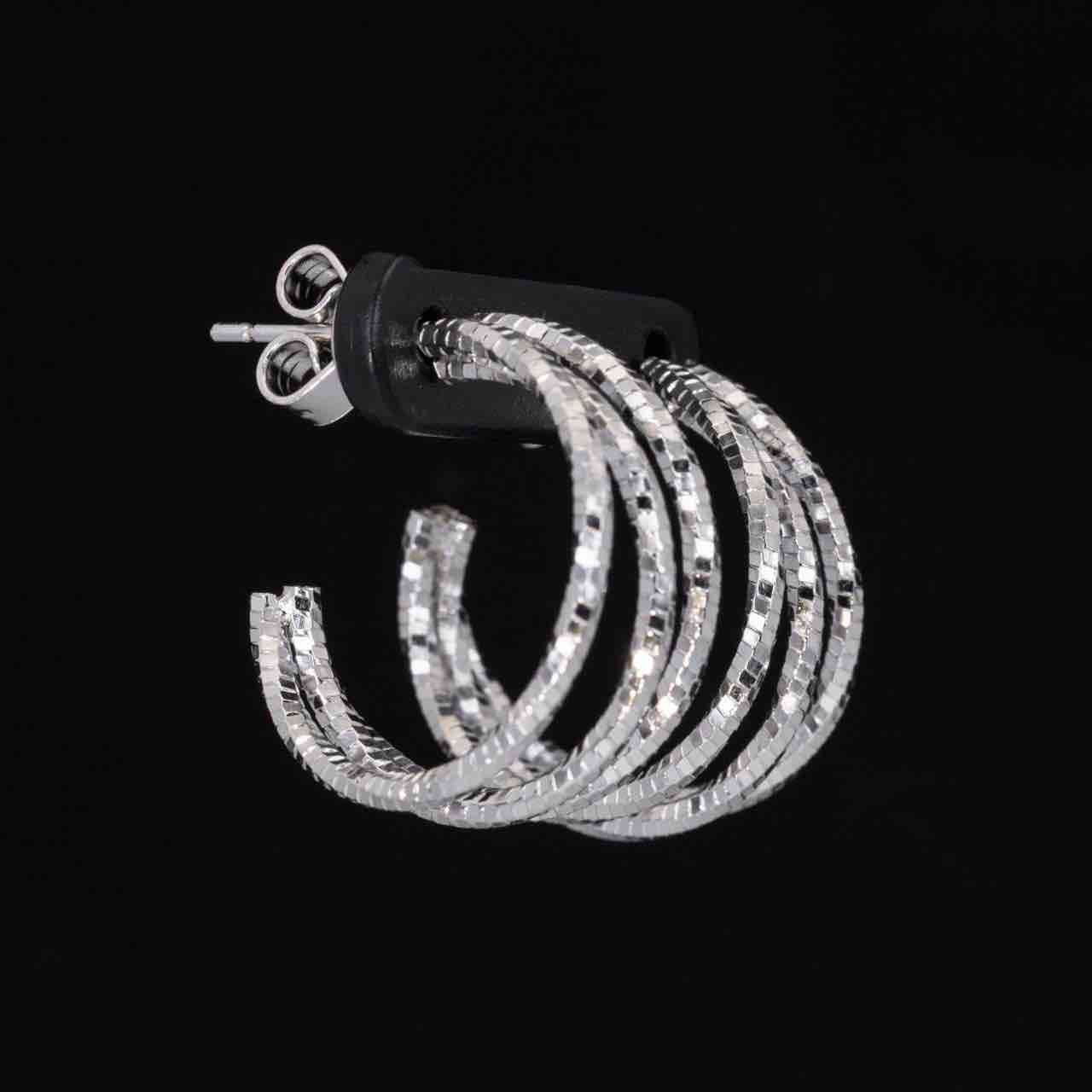 Omnia Zulay White Earrings In 925 High Quality Silver