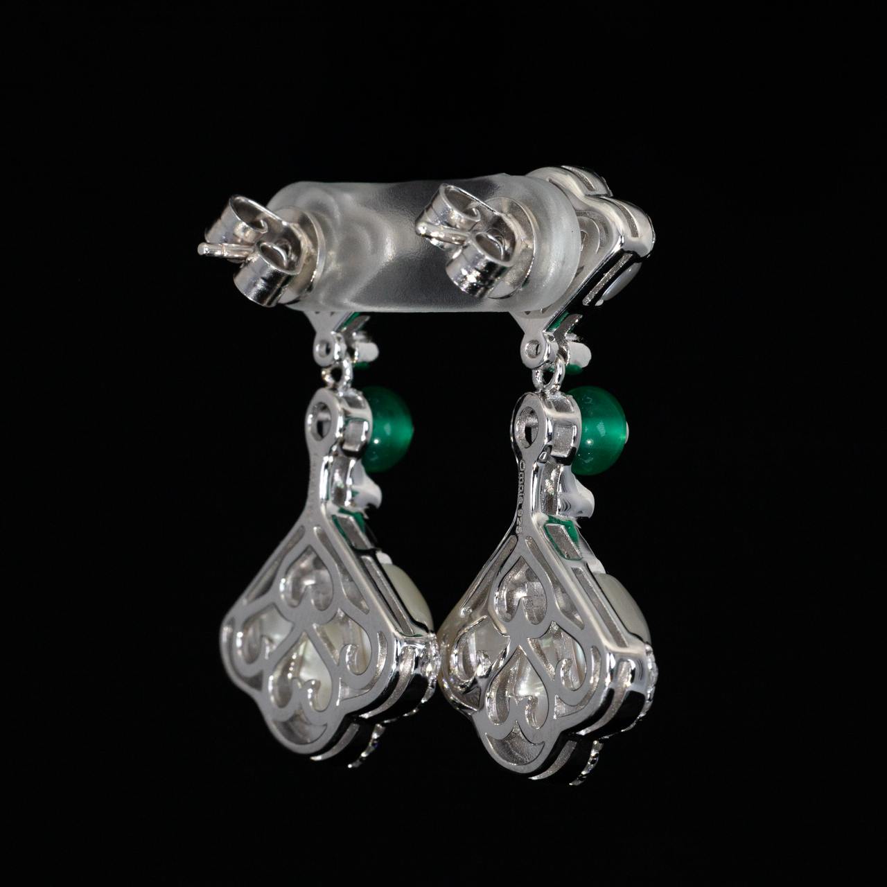 Omnia Alita White and Green Drop Earrings With High Quality Simulated Diamonds In 925 Silver