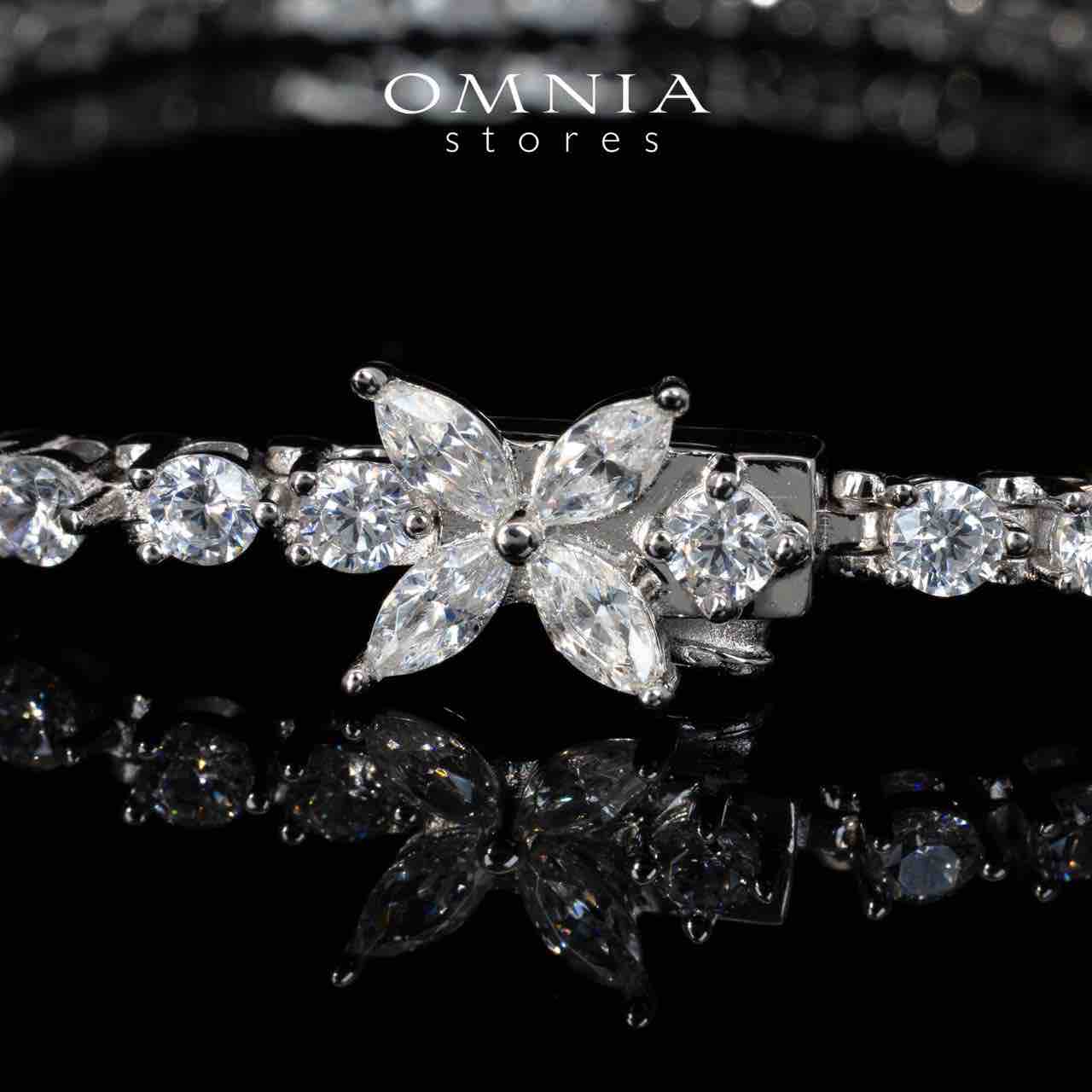 Omnia Iyanna White Floral Bracelet With High Quality Certified Lab Crafted Stones In 925 Silver 5.4ct
